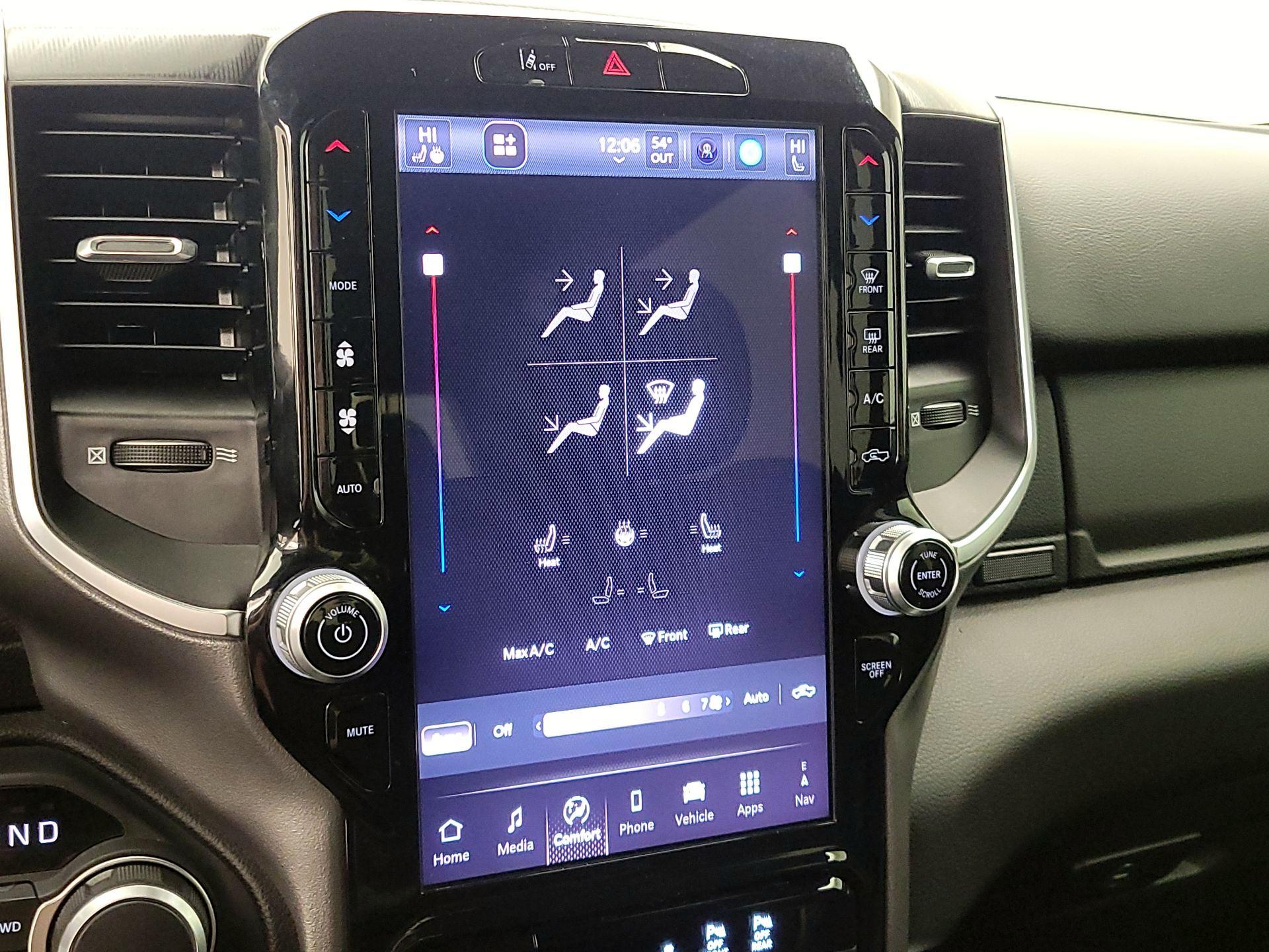 Thumbnail: 2025 RAM 1500 - 17