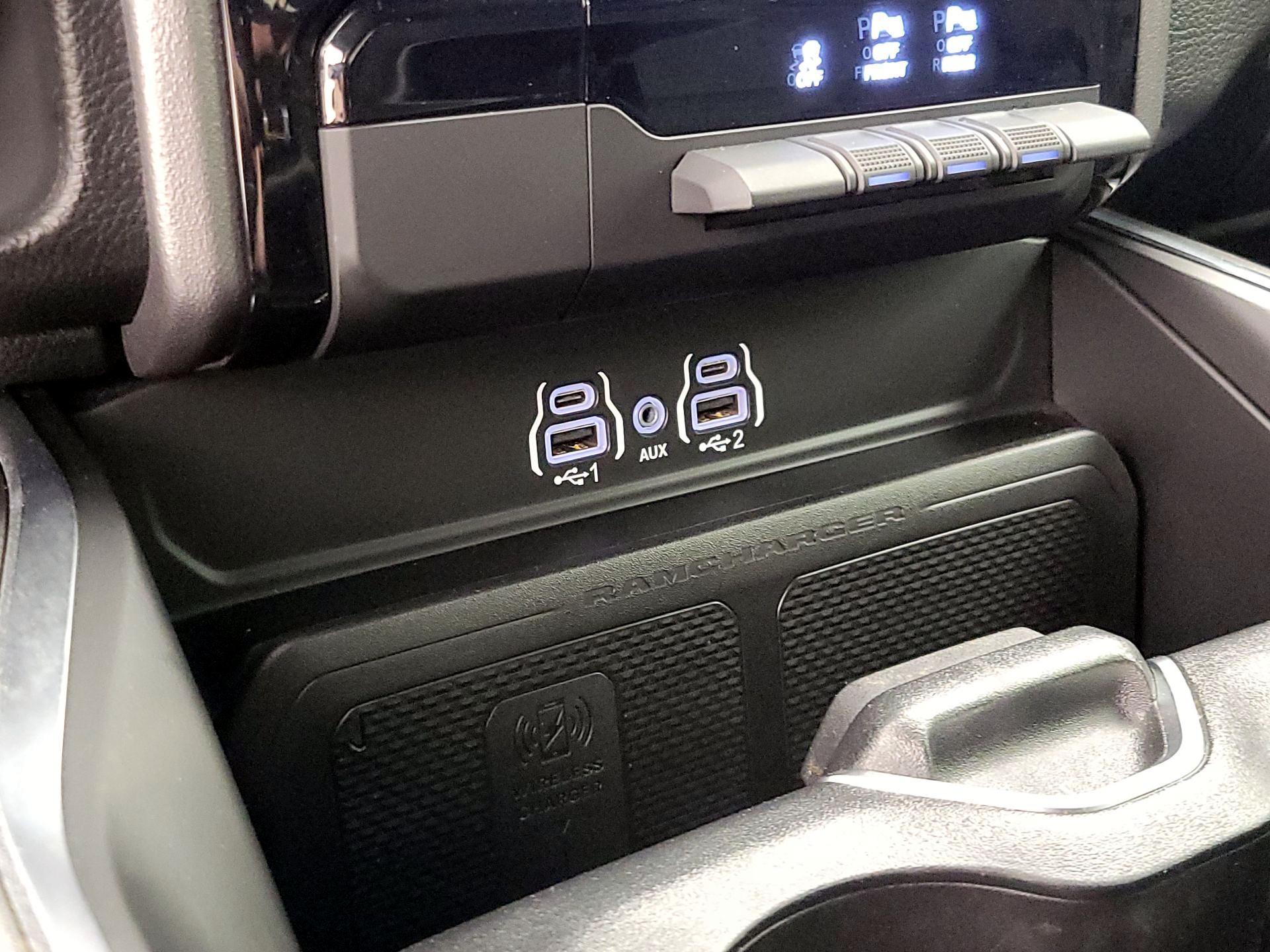 Thumbnail: 2025 RAM 1500 - 19