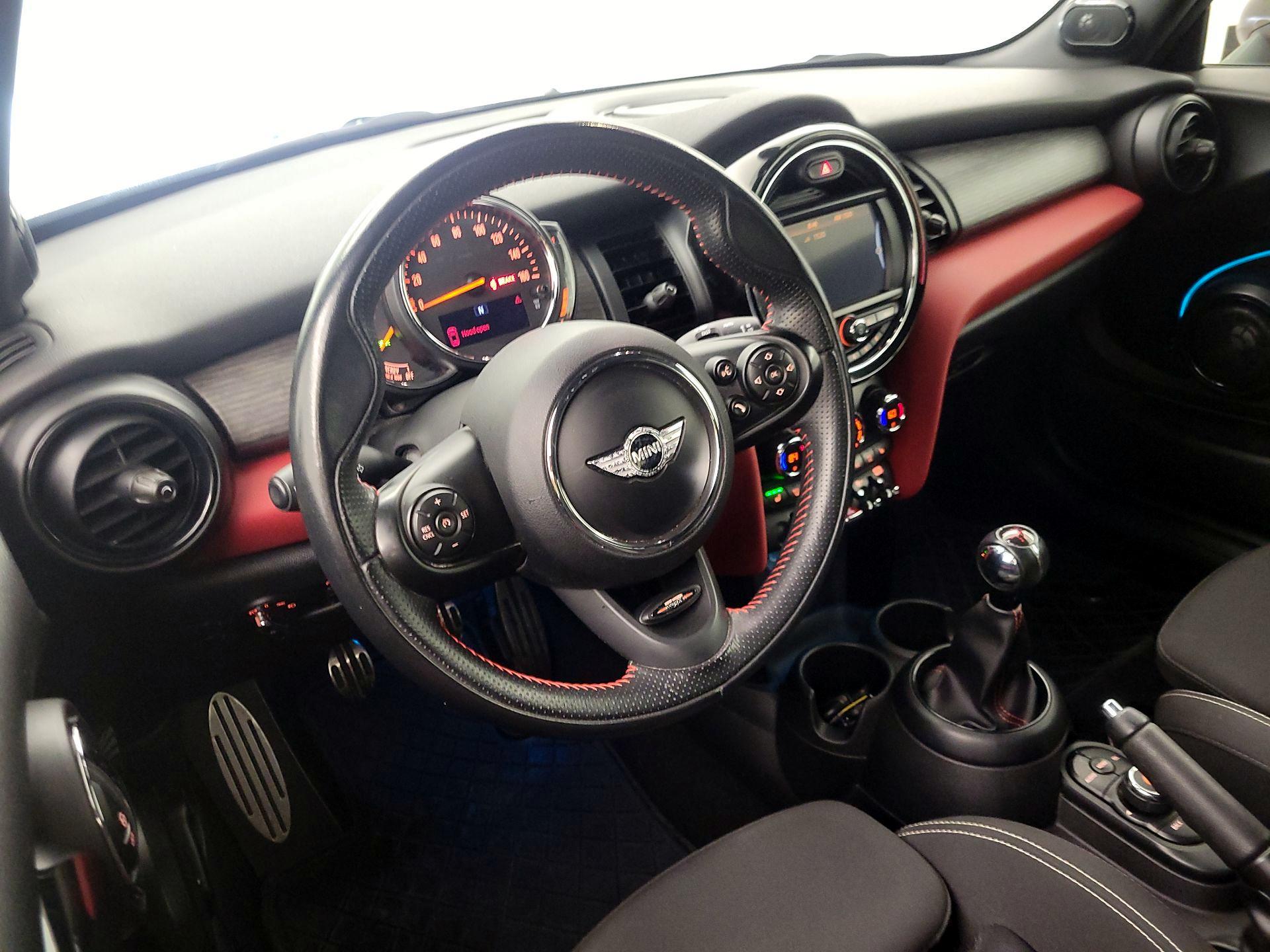 Thumbnail: 2018 MINI Cooper - 9