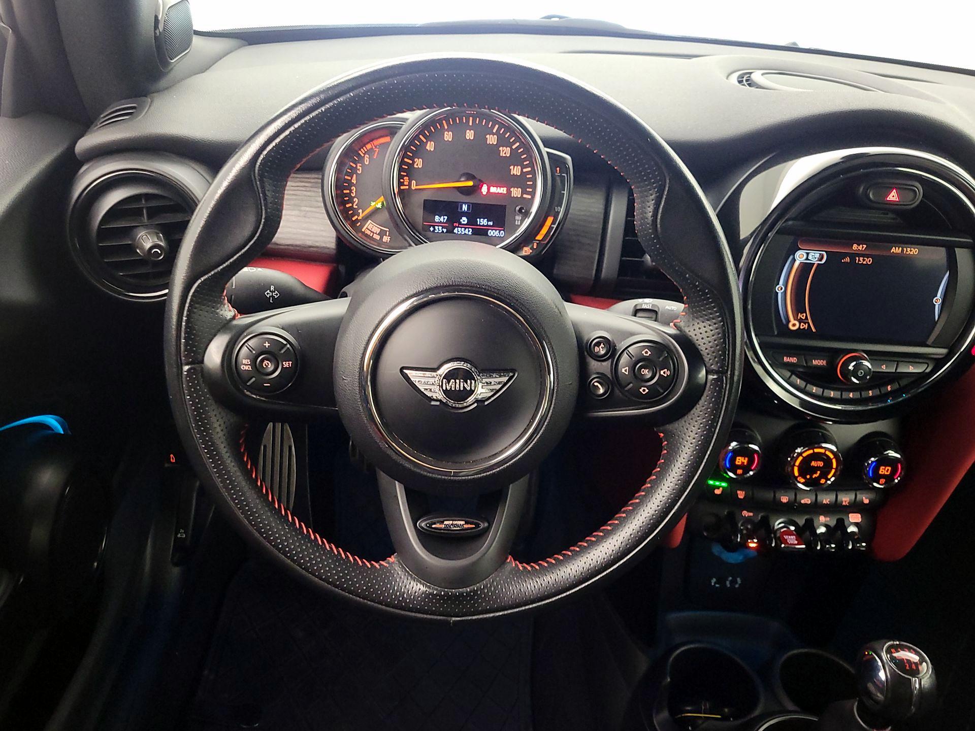 Thumbnail: 2018 MINI Cooper - 10