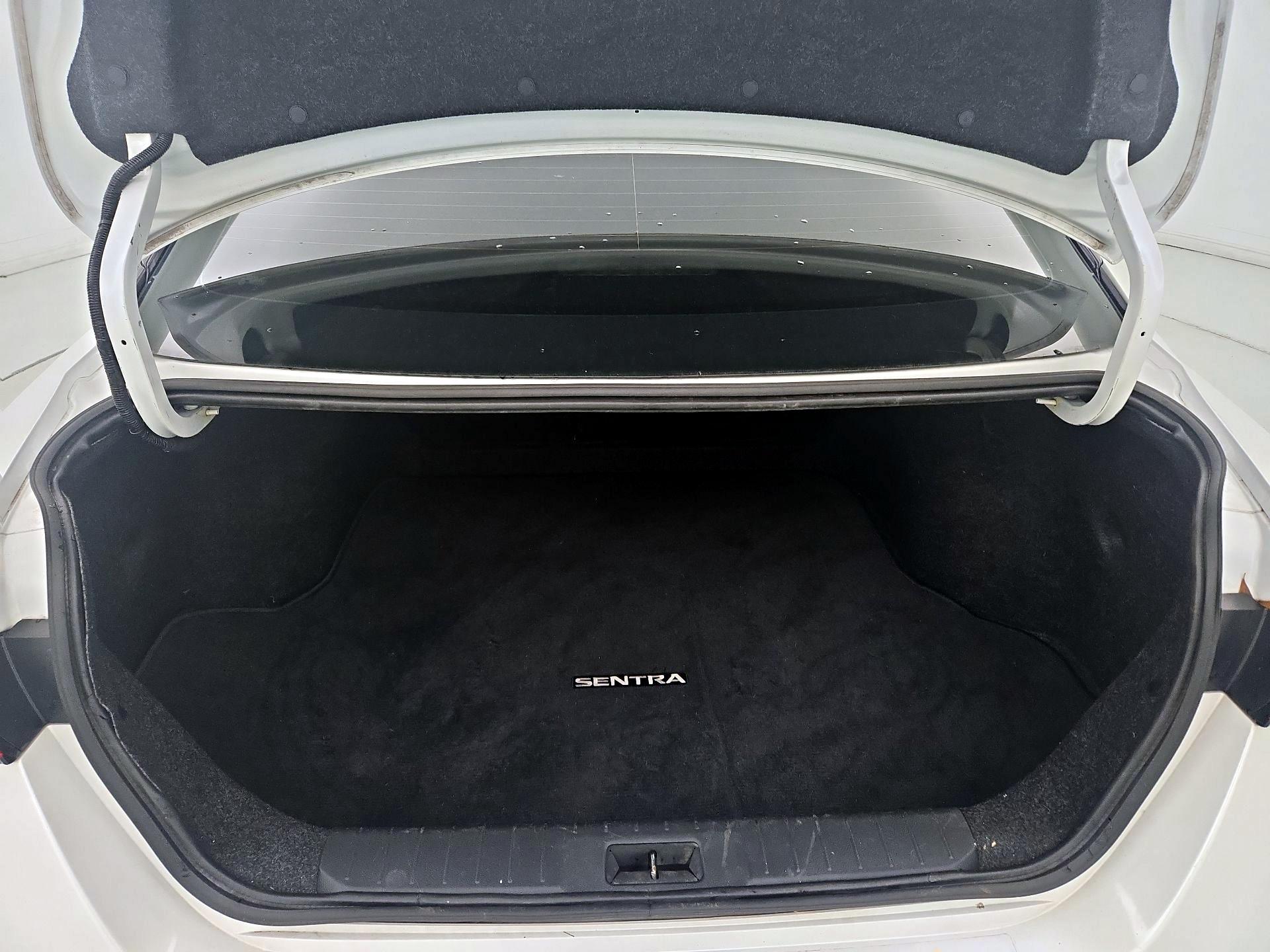 Thumbnail: 2022 Nissan Sentra - 20