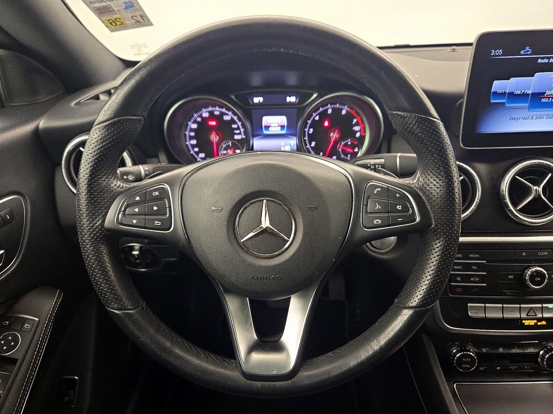 Thumbnail: 2019 Mercedes-Benz CLA - 10