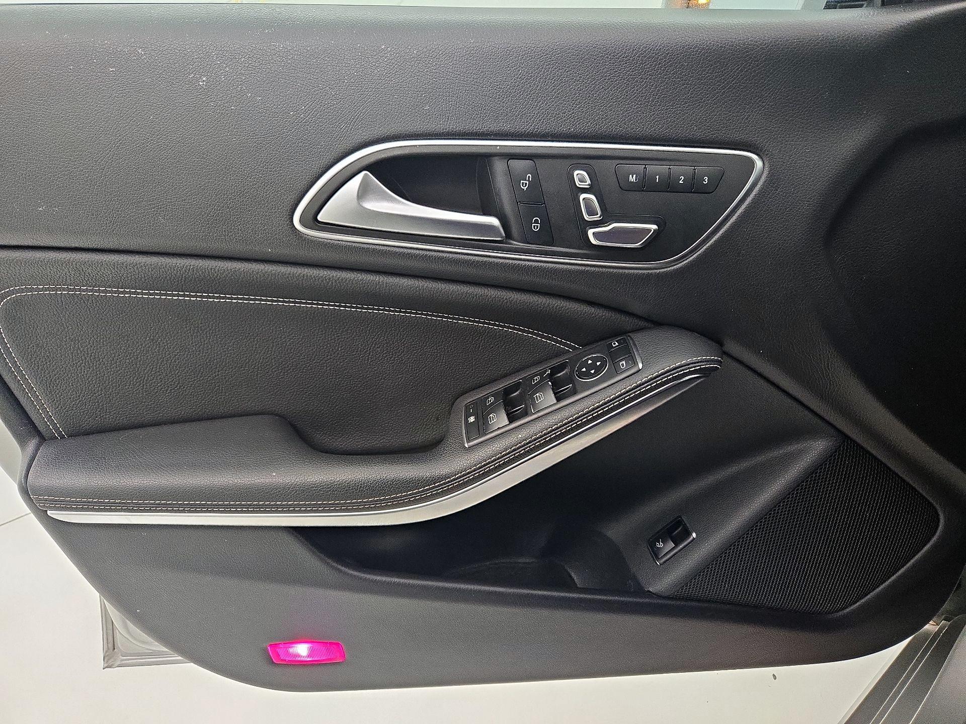 Thumbnail: 2019 Mercedes-Benz CLA - 12