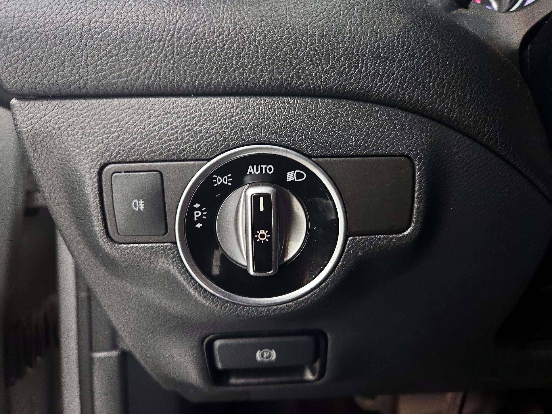 Thumbnail: 2019 Mercedes-Benz CLA - 13