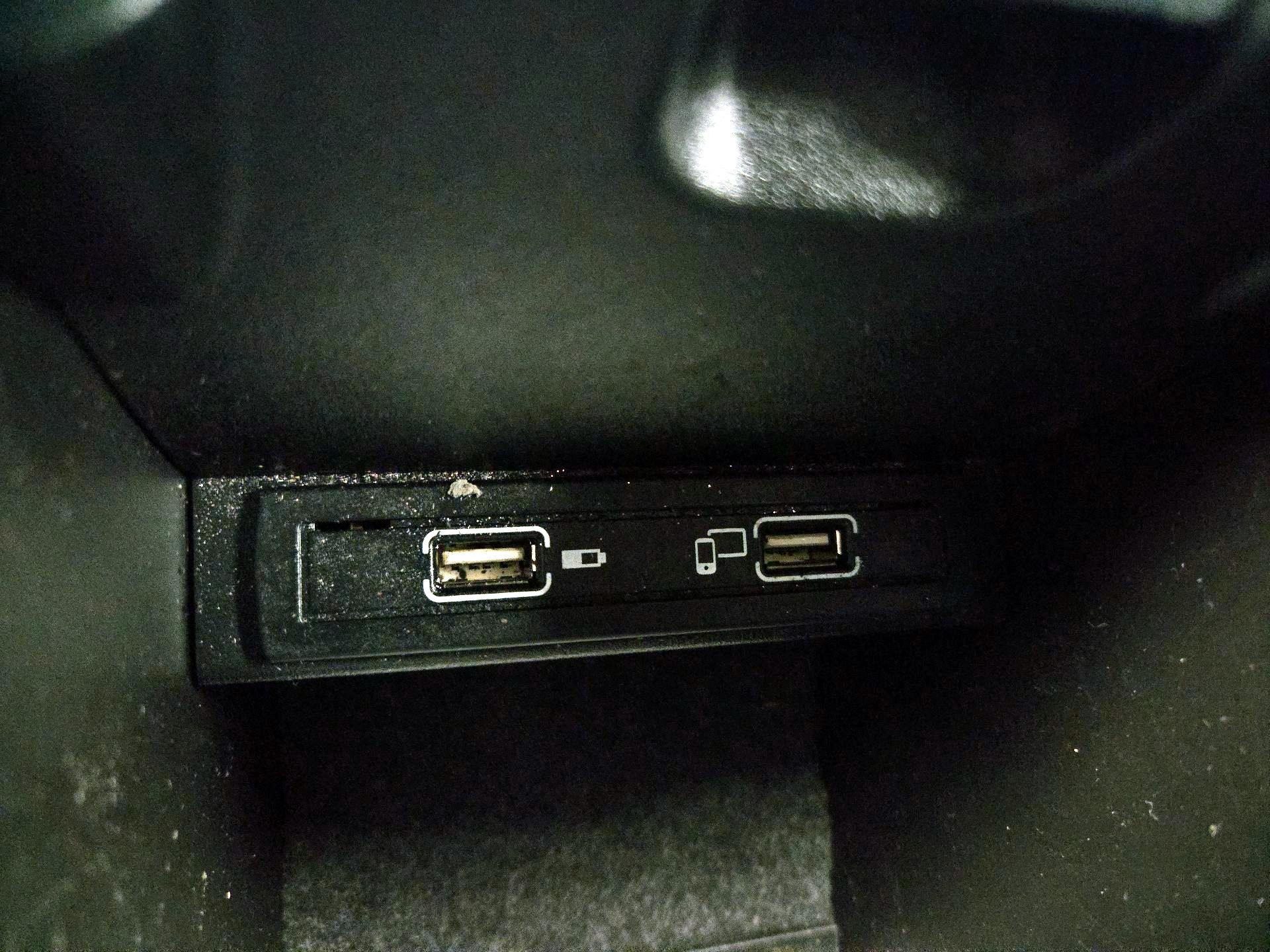 Thumbnail: 2019 Mercedes-Benz CLA - 18