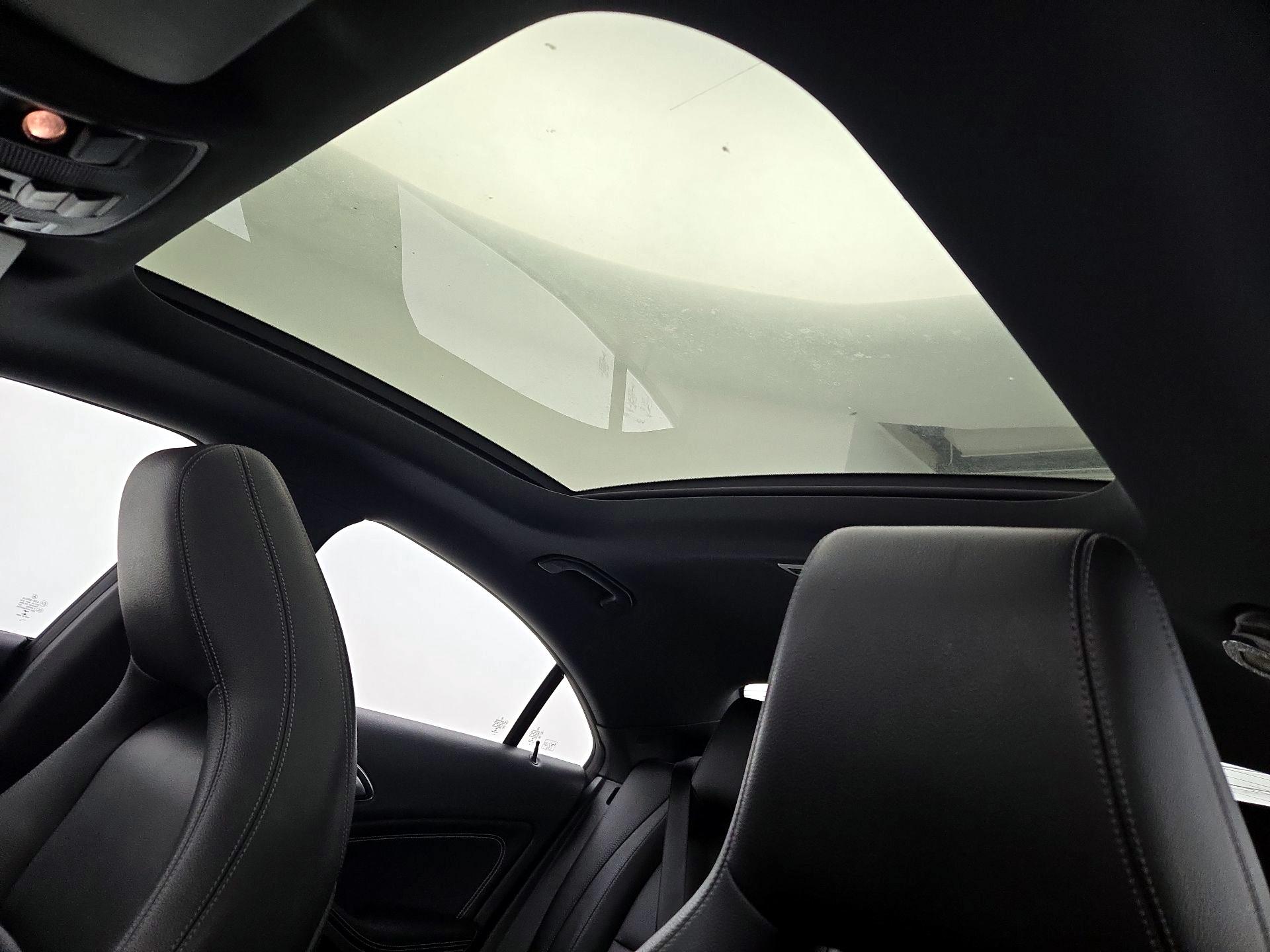 Thumbnail: 2019 Mercedes-Benz CLA - 19