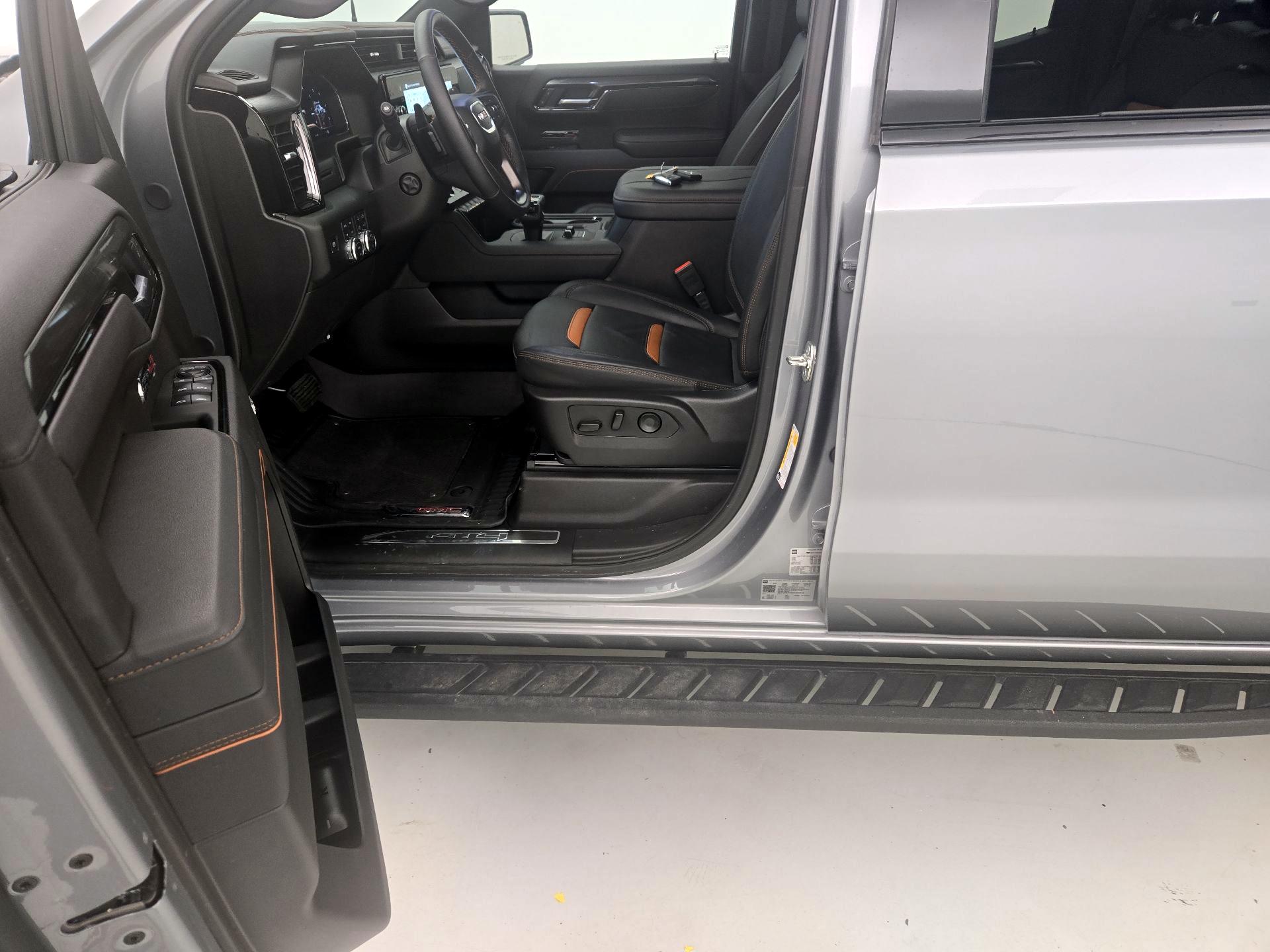 Thumbnail: 2025 GMC Sierra 1500 - 11