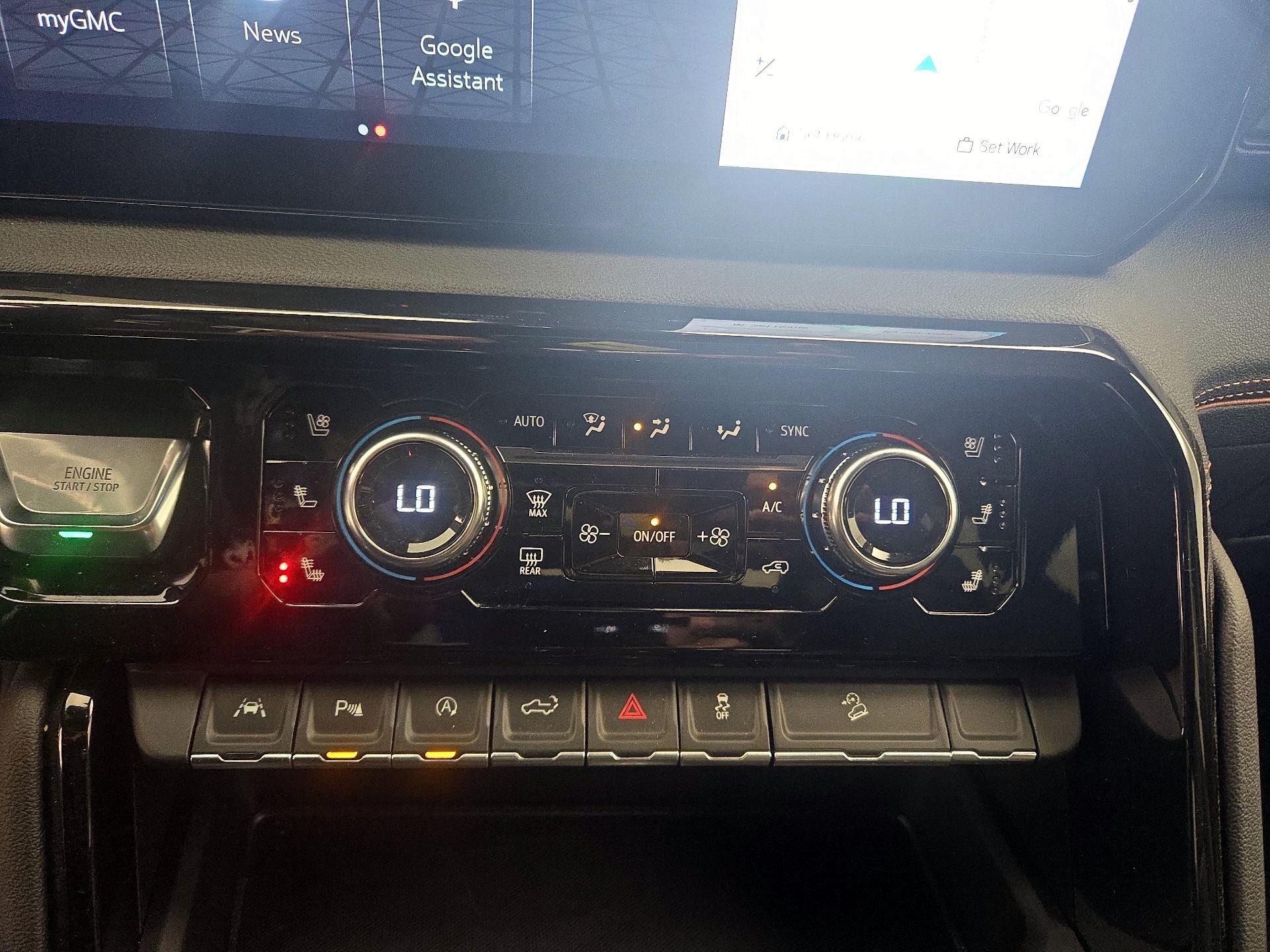 Thumbnail: 2025 GMC Sierra 1500 - 17