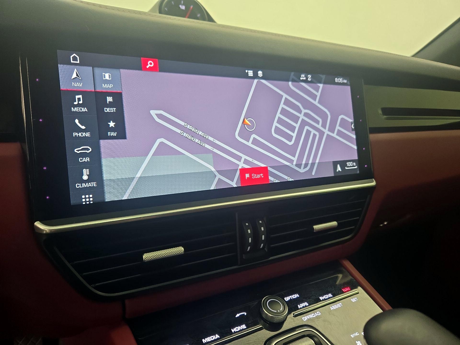 Thumbnail: 2019 Porsche Cayenne - 14