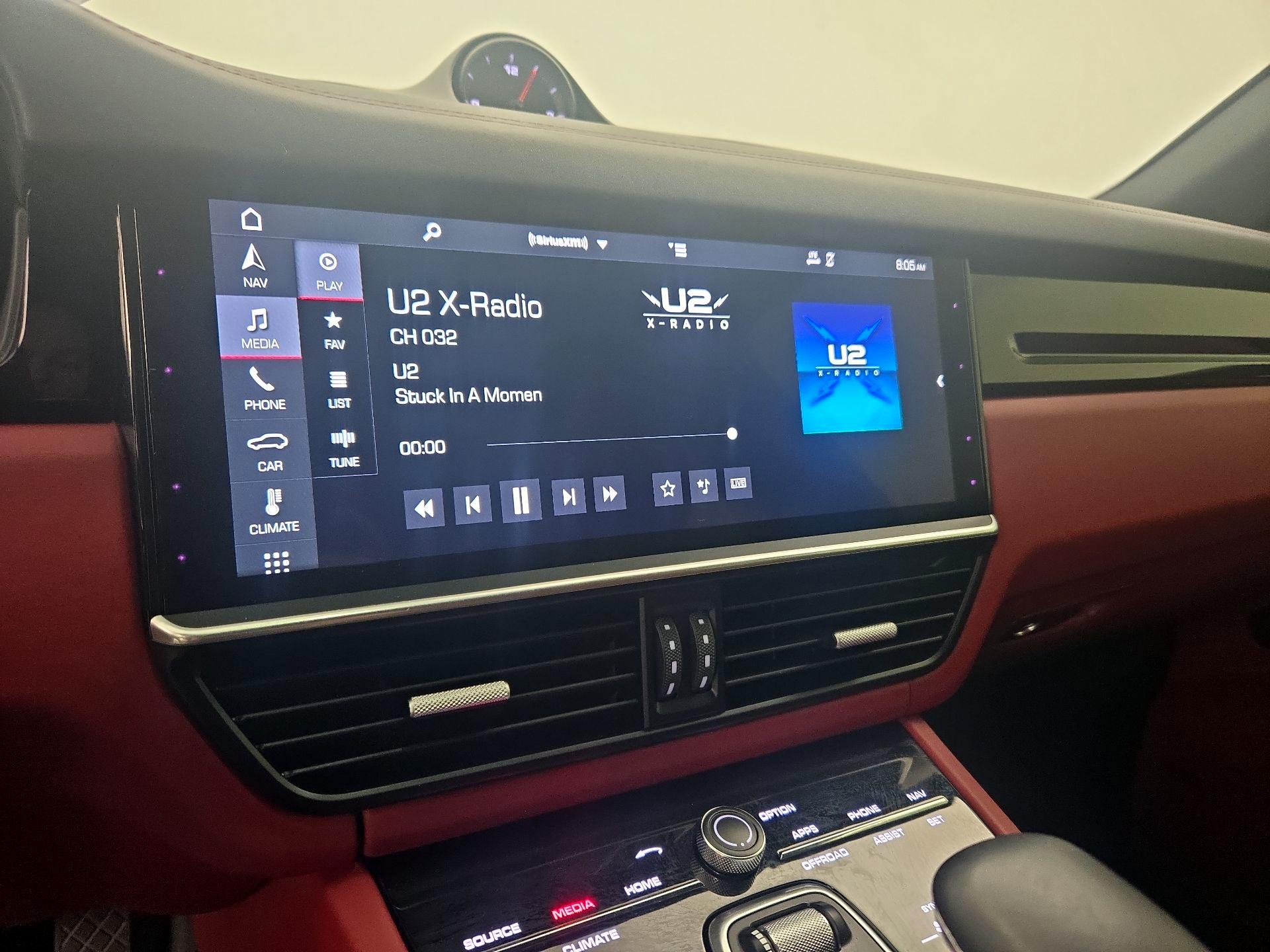 Thumbnail: 2019 Porsche Cayenne - 16