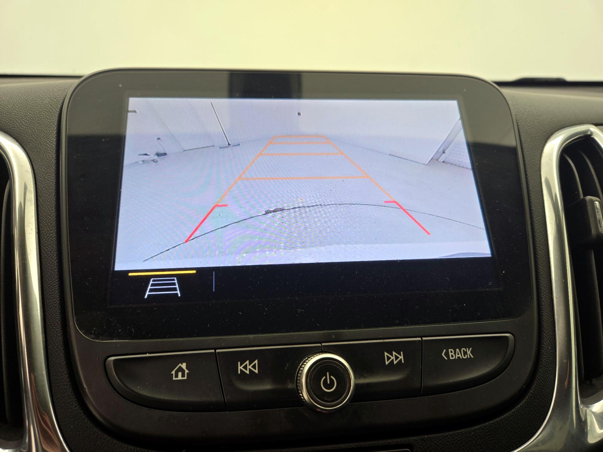 Thumbnail: 2019 Chevrolet Equinox - 15