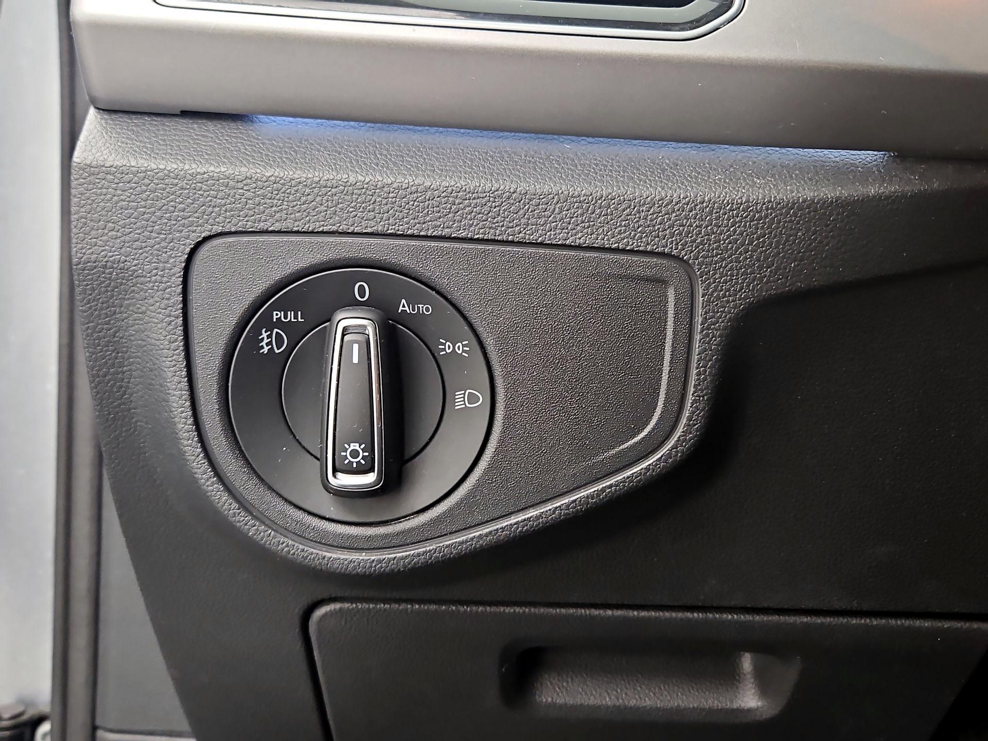 Thumbnail: 2019 Volkswagen Atlas - 13