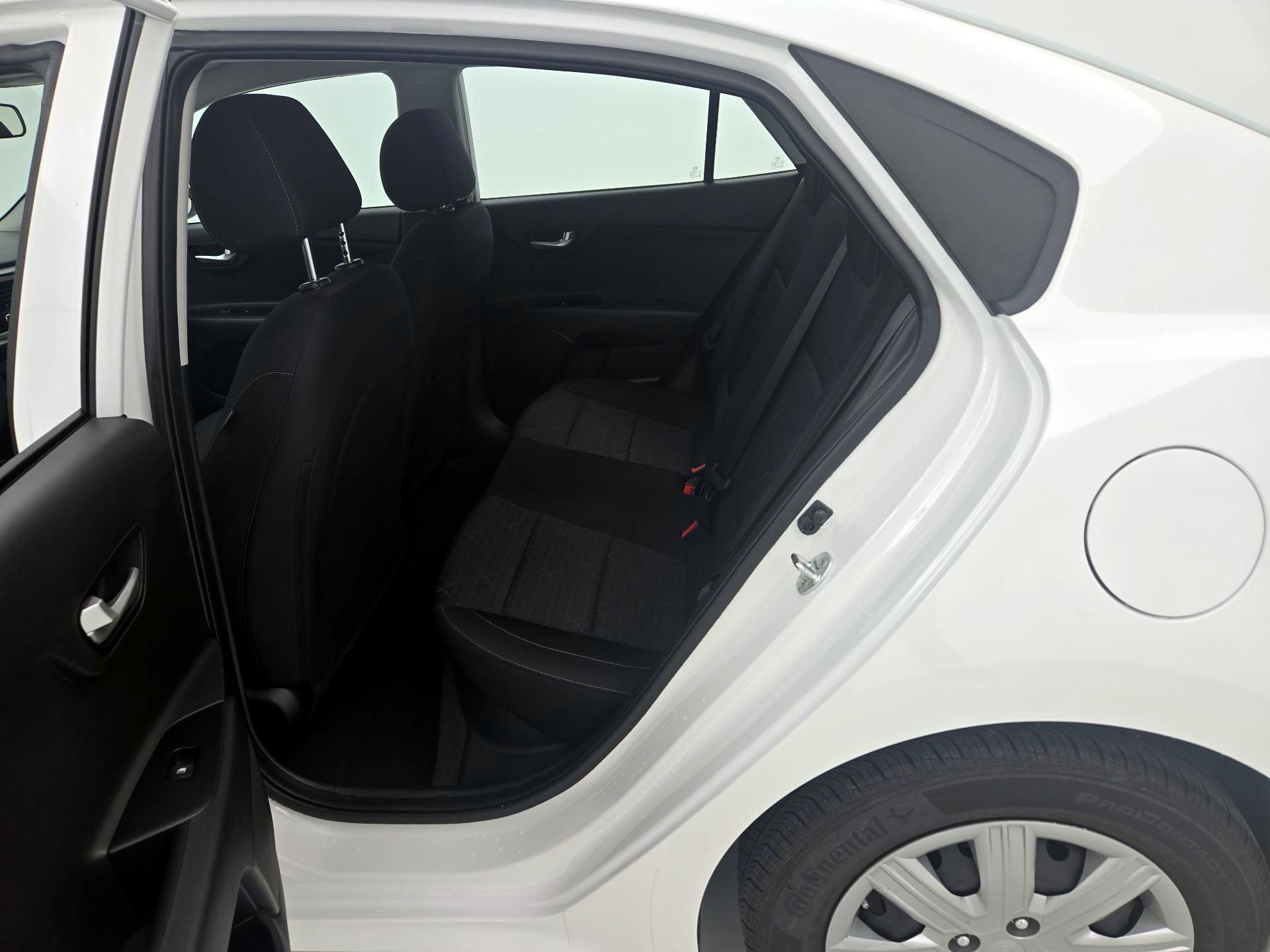 Thumbnail: 2021 Kia Rio - 19