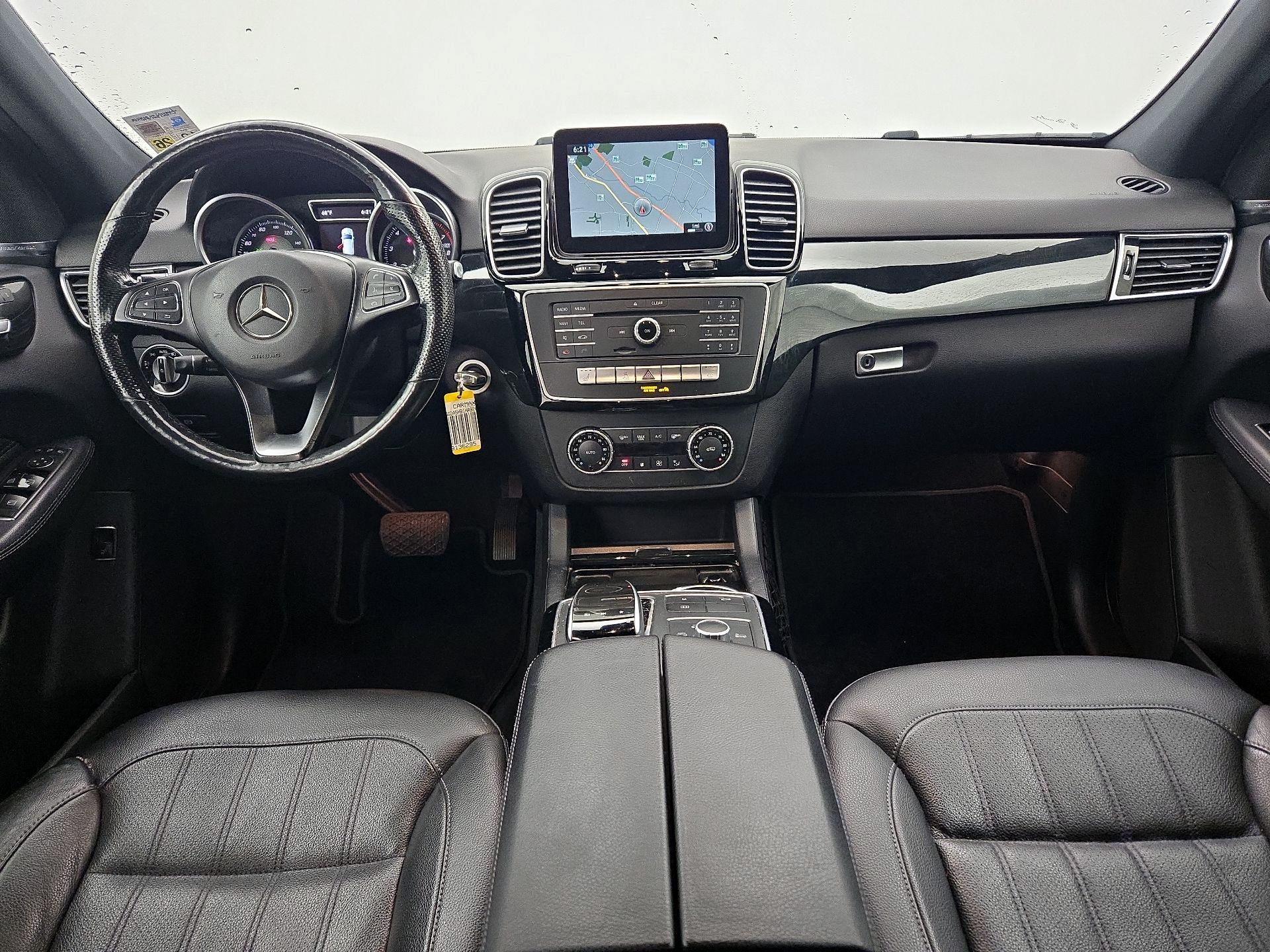 Thumbnail: 2017 Mercedes-Benz GLE - 9