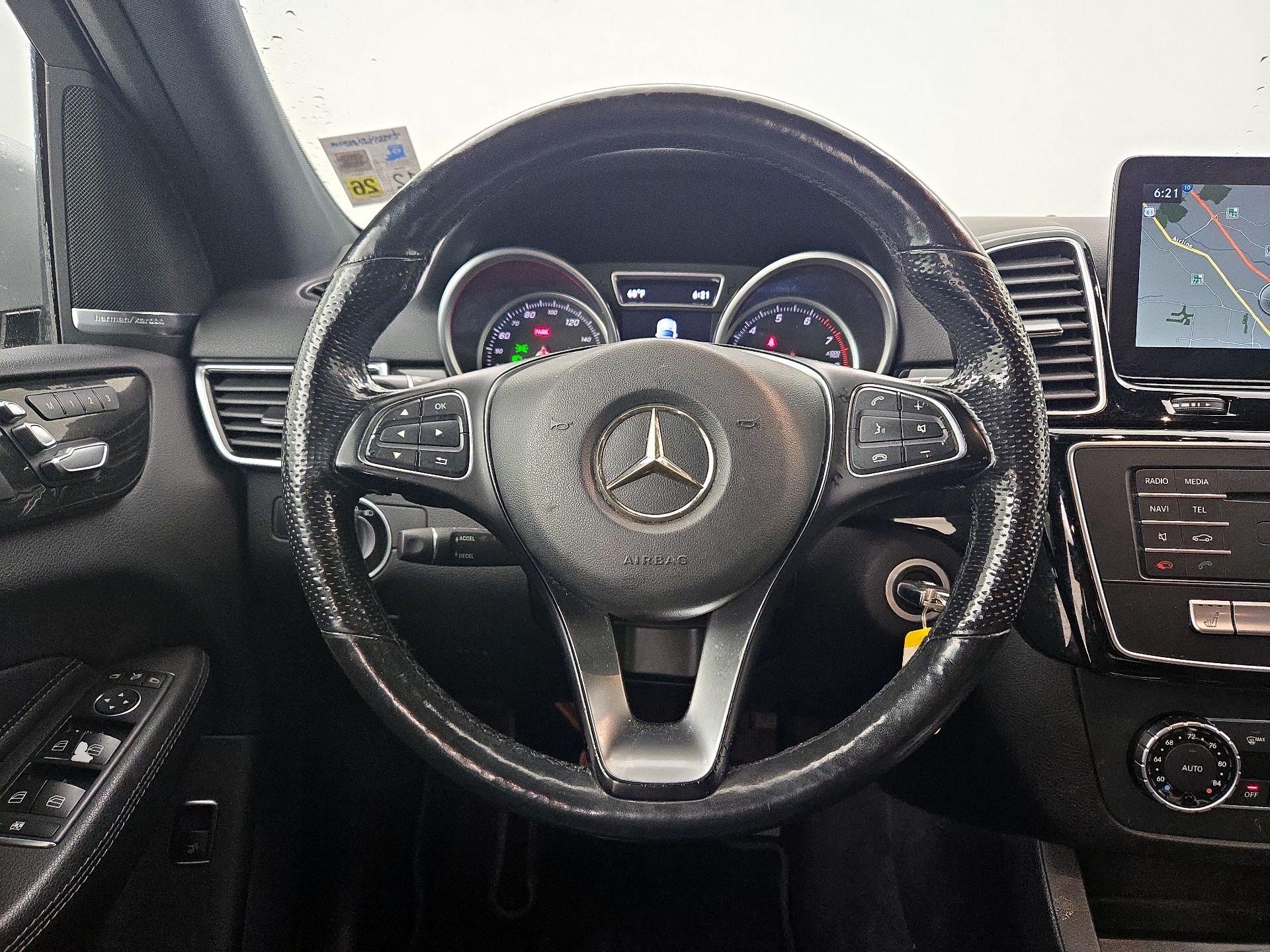 Thumbnail: 2017 Mercedes-Benz GLE - 10