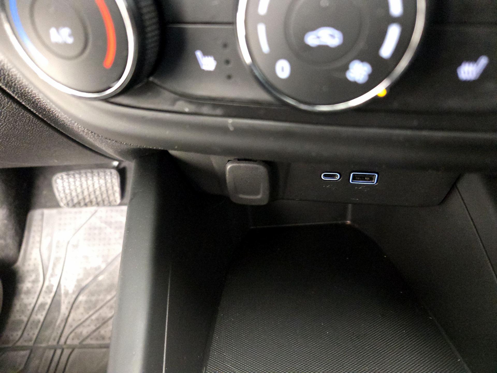 Thumbnail: 2025 Chevrolet Trax - 18