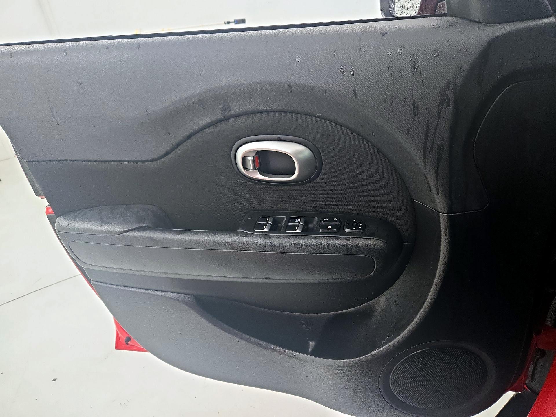 Thumbnail: 2019 Kia Soul - 12