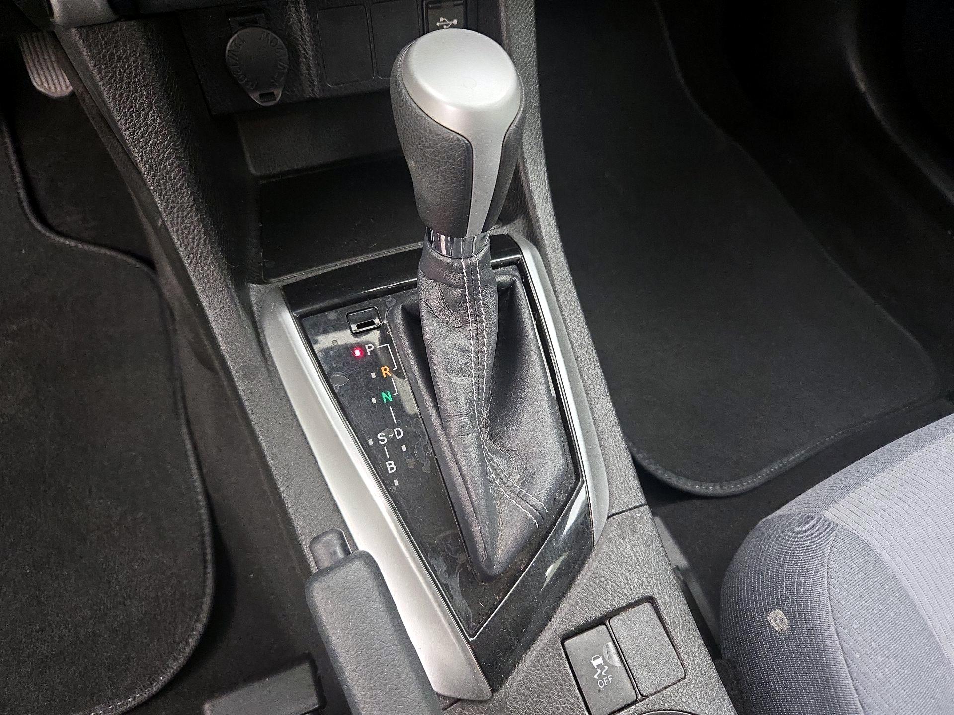 Thumbnail: 2017 Toyota Corolla - 17