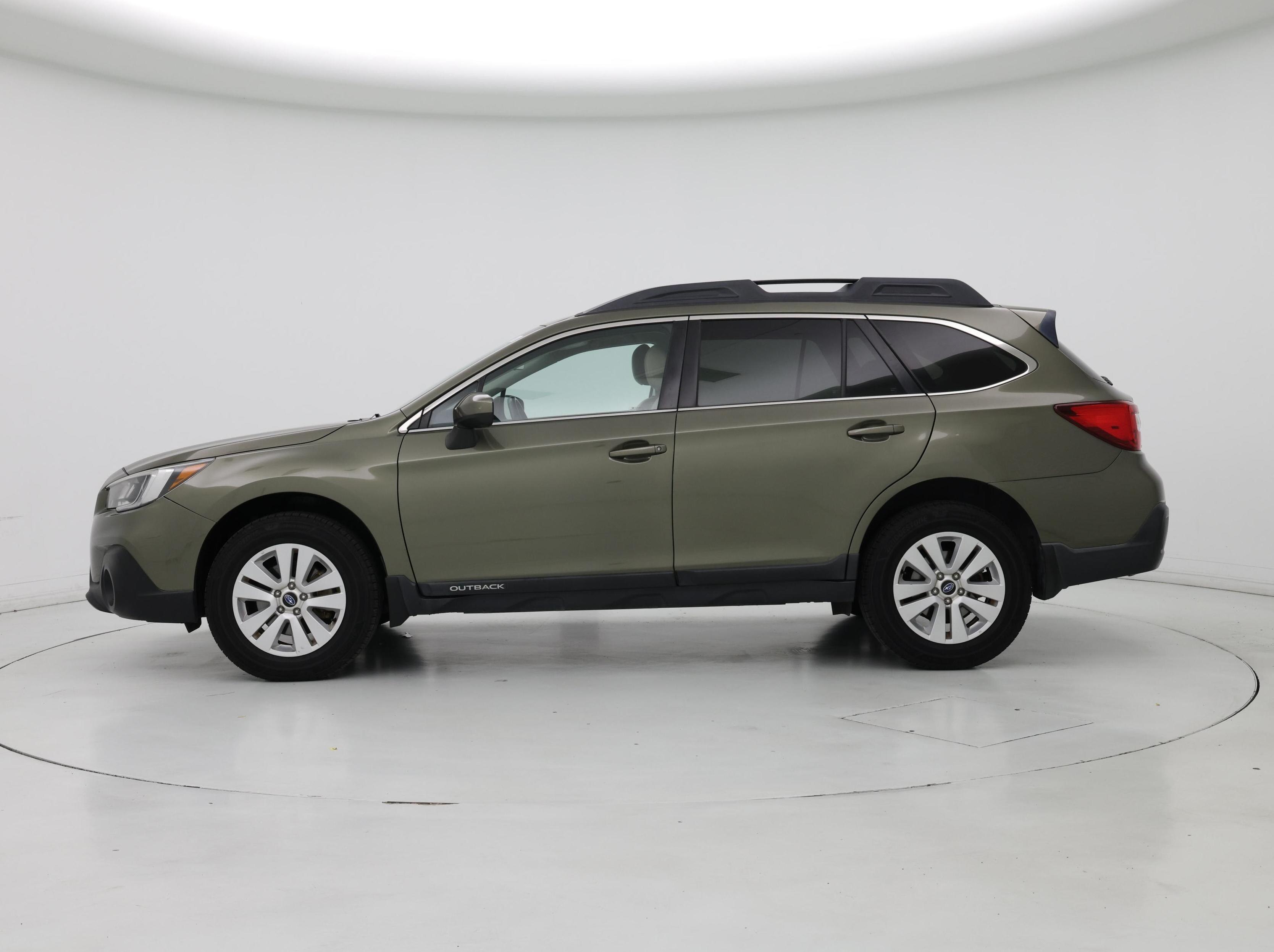 Thumbnail: 2019 Subaru Outback - 3
