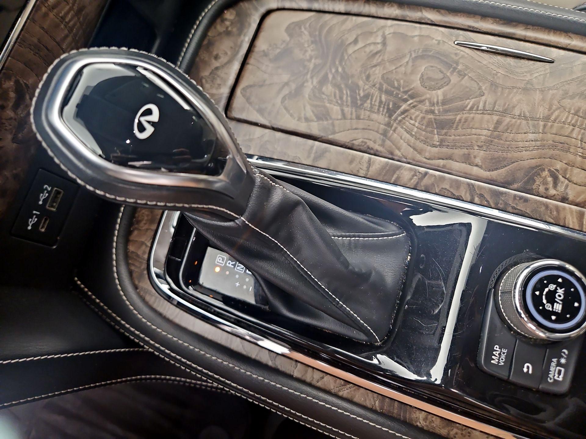 Thumbnail: 2021 INFINITI QX80 - 16