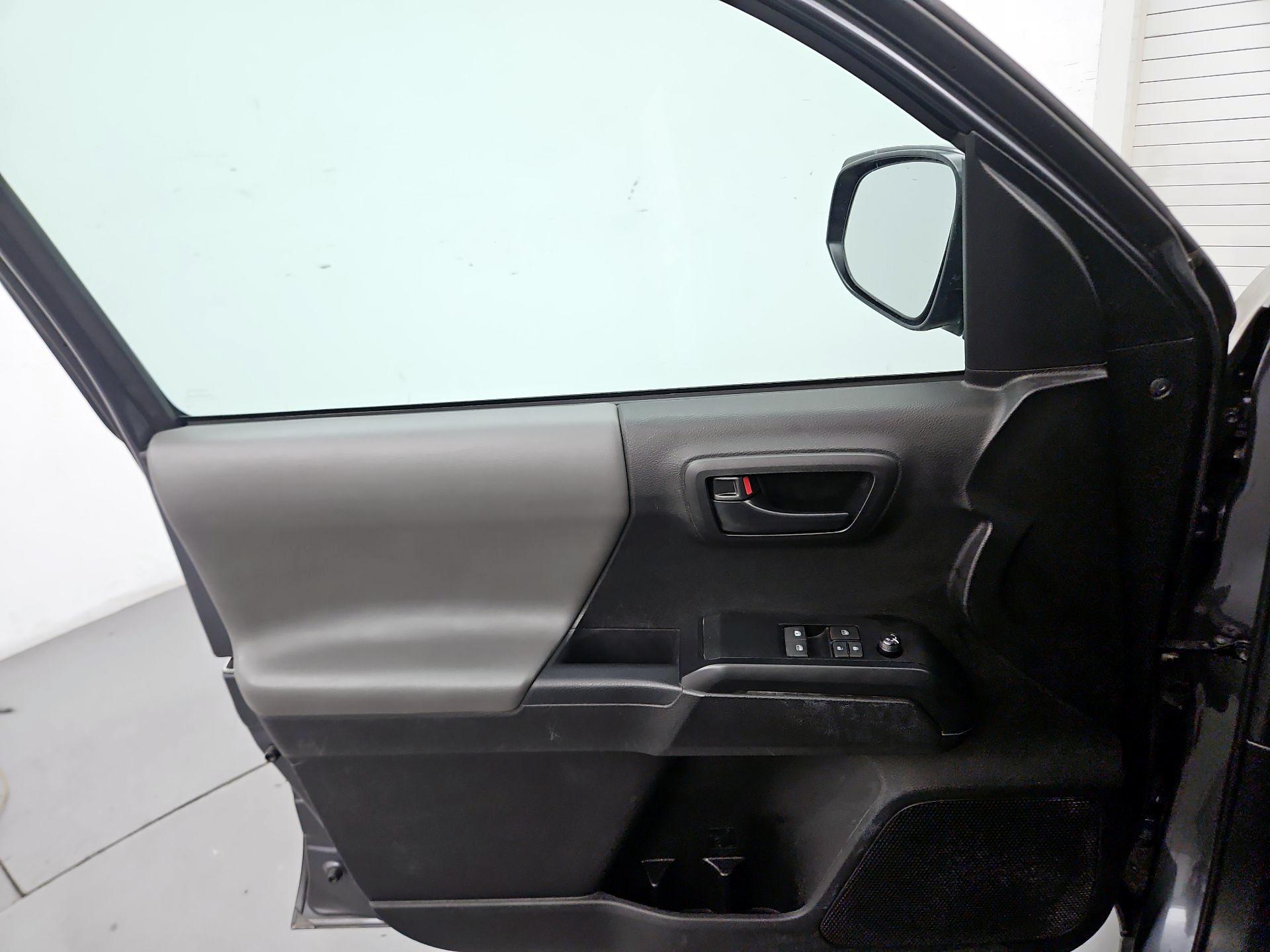 Thumbnail: 2023 Toyota Tacoma - 12