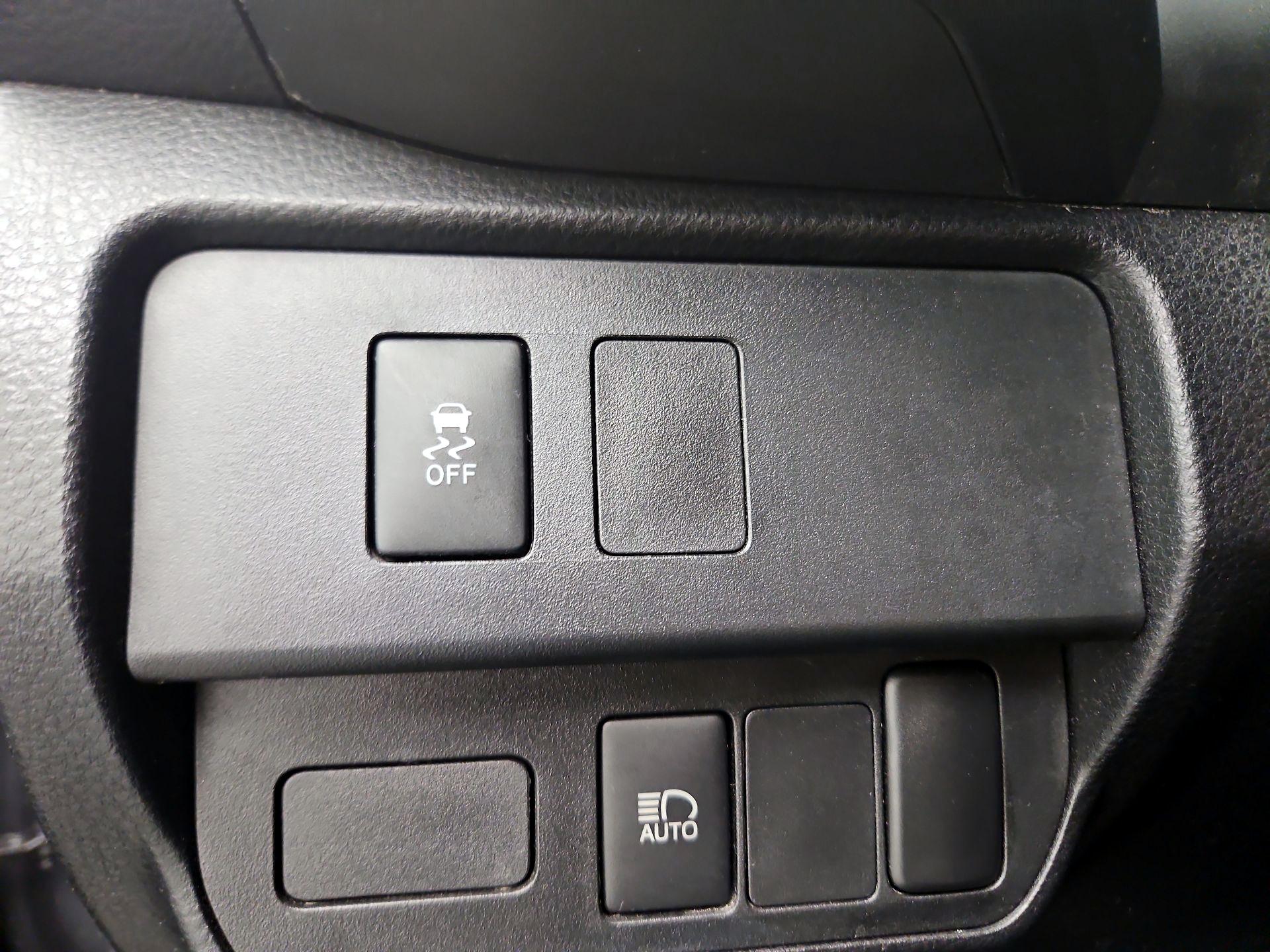 Thumbnail: 2023 Toyota Tacoma - 13