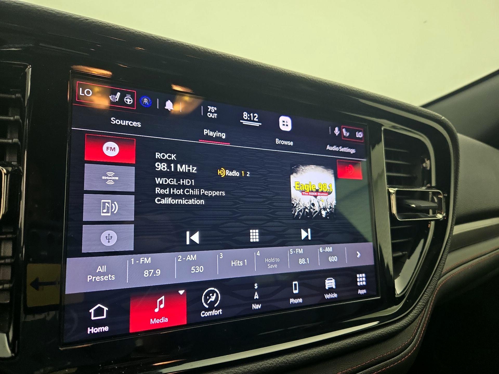 Thumbnail: 2022 Dodge Durango - 16