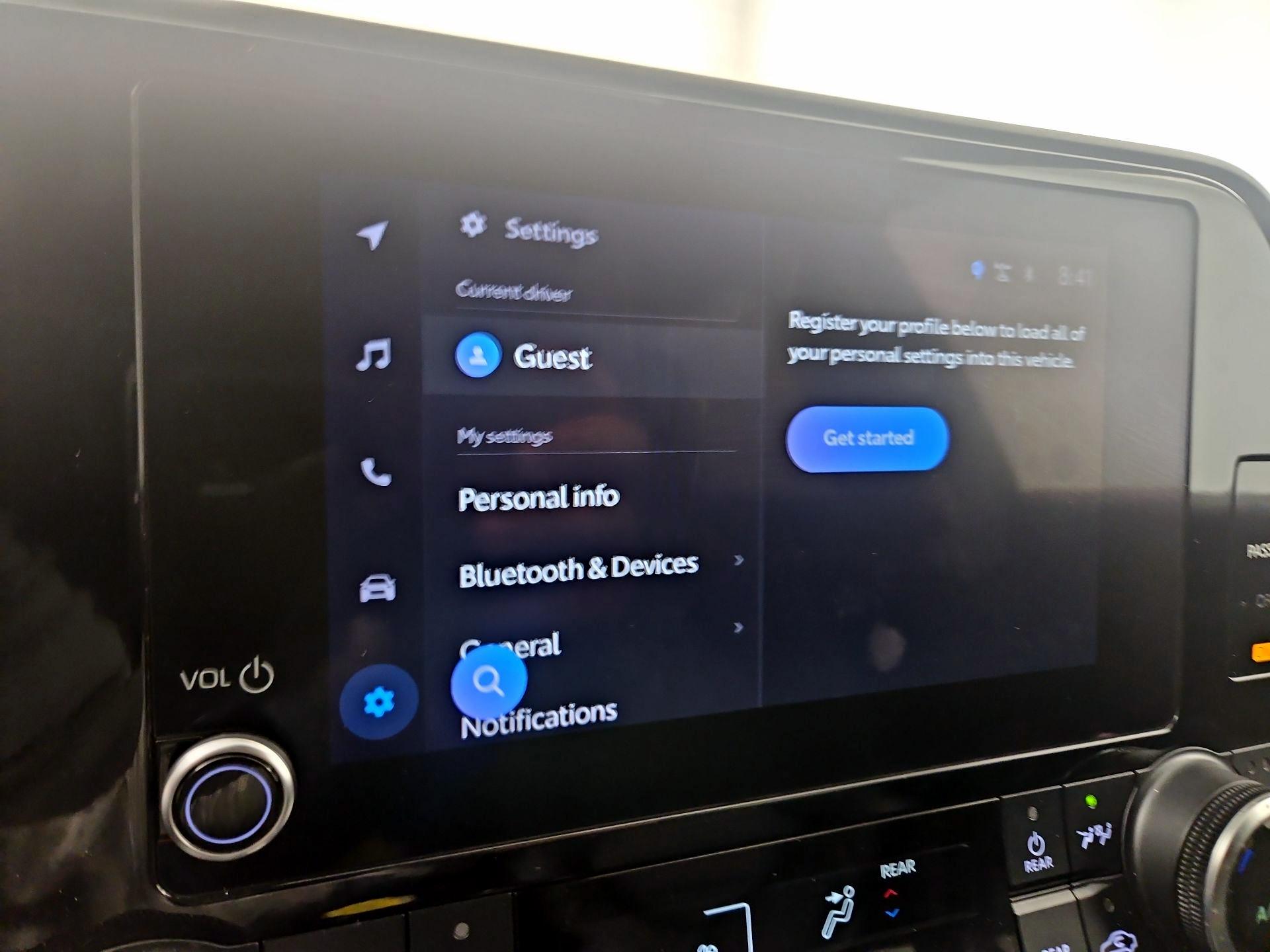 Thumbnail: 2023 Toyota Highlander - 14