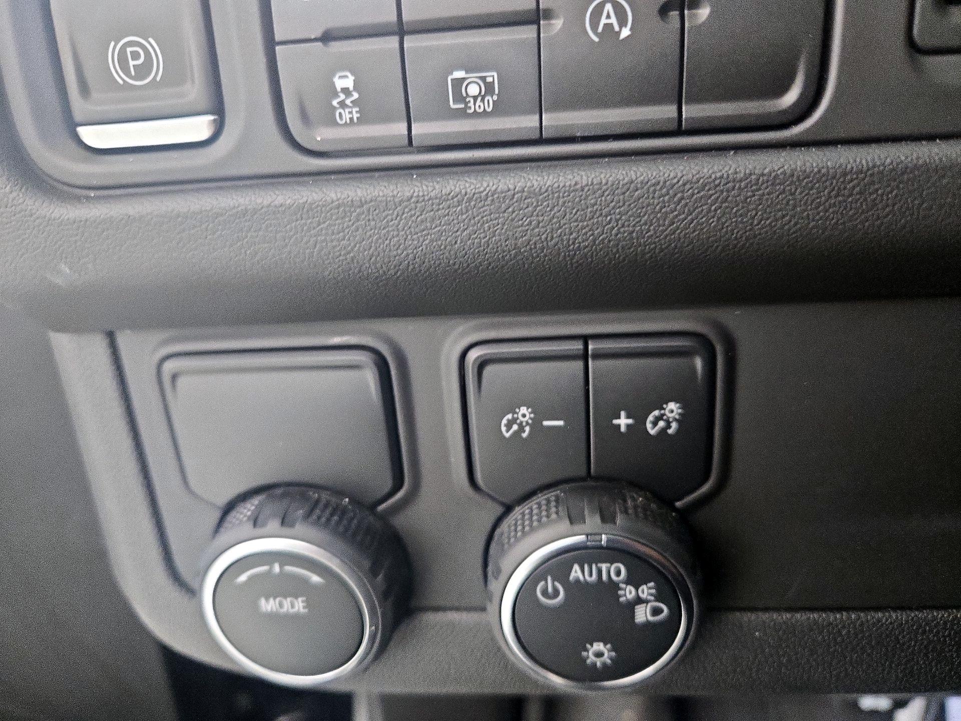 Thumbnail: 2023 Chevrolet Tahoe - 13