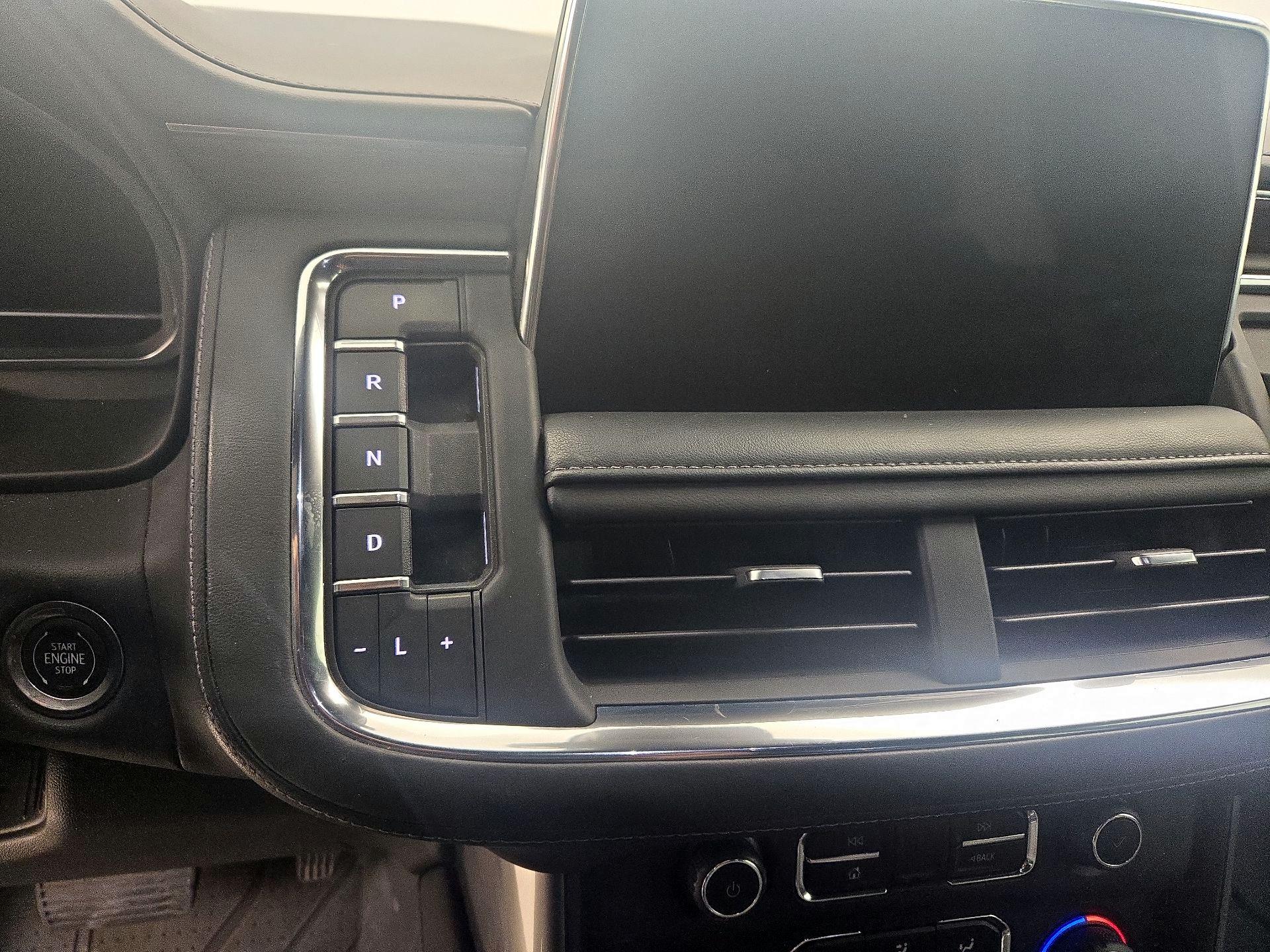 Thumbnail: 2023 Chevrolet Tahoe - 18