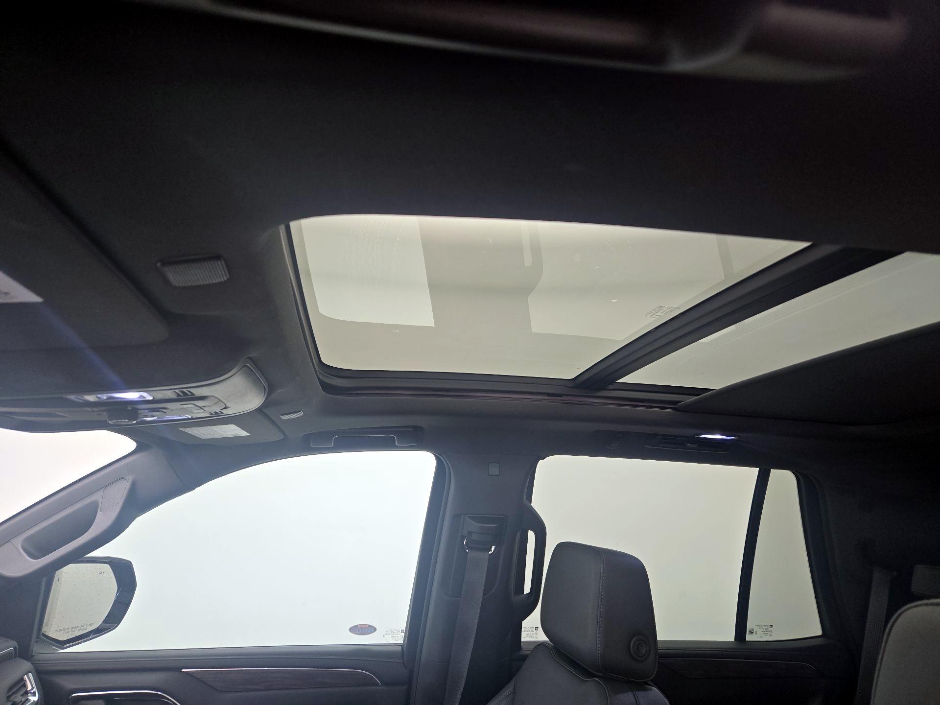 Thumbnail: 2023 Chevrolet Tahoe - 20