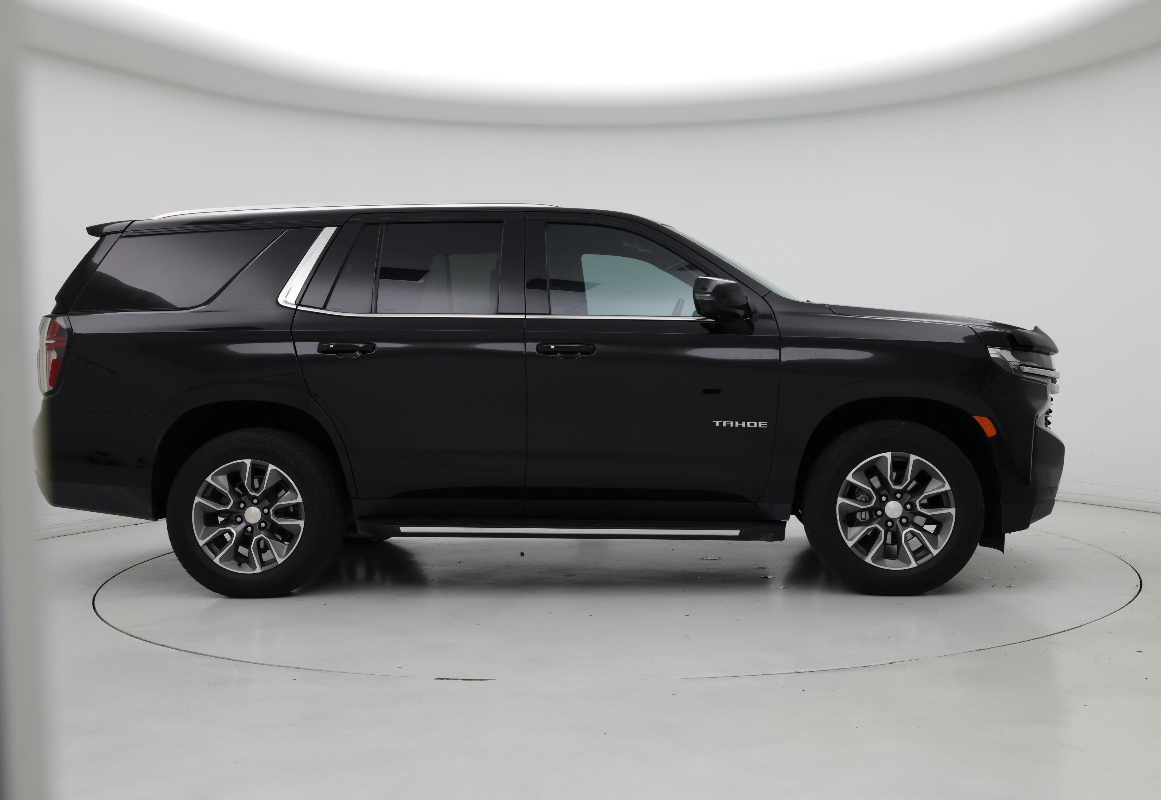 Thumbnail: 2023 Chevrolet Tahoe - 7