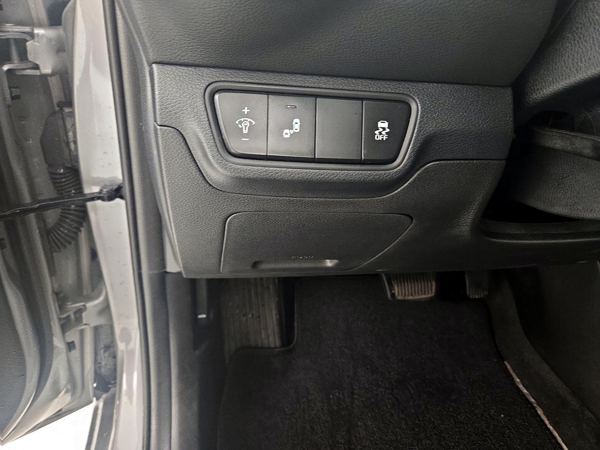 Thumbnail: 2023 Kia Forte - 13