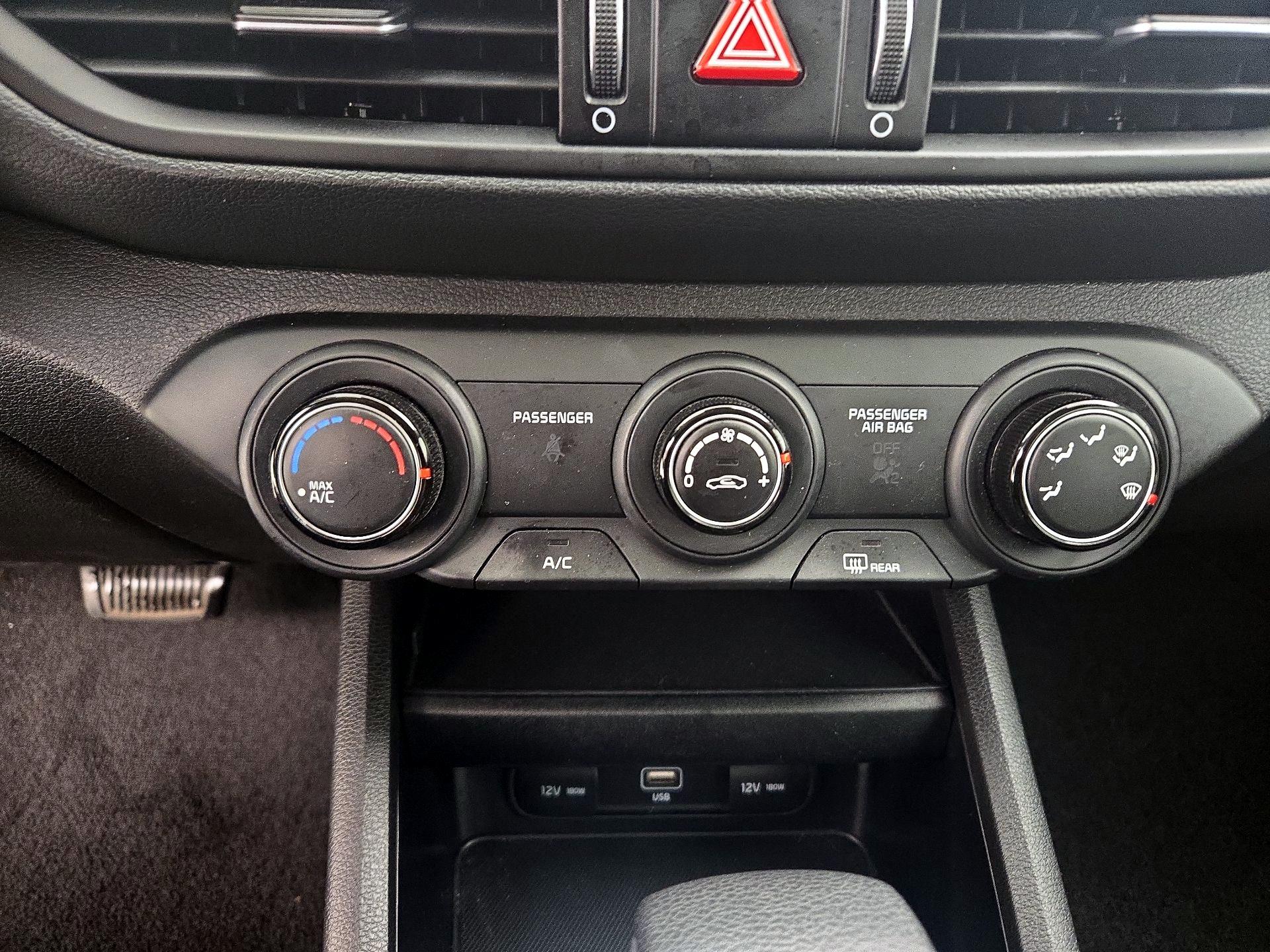 Thumbnail: 2023 Kia Forte - 16