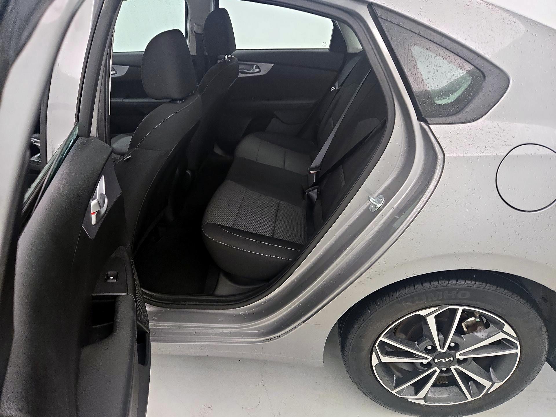 Thumbnail: 2023 Kia Forte - 19