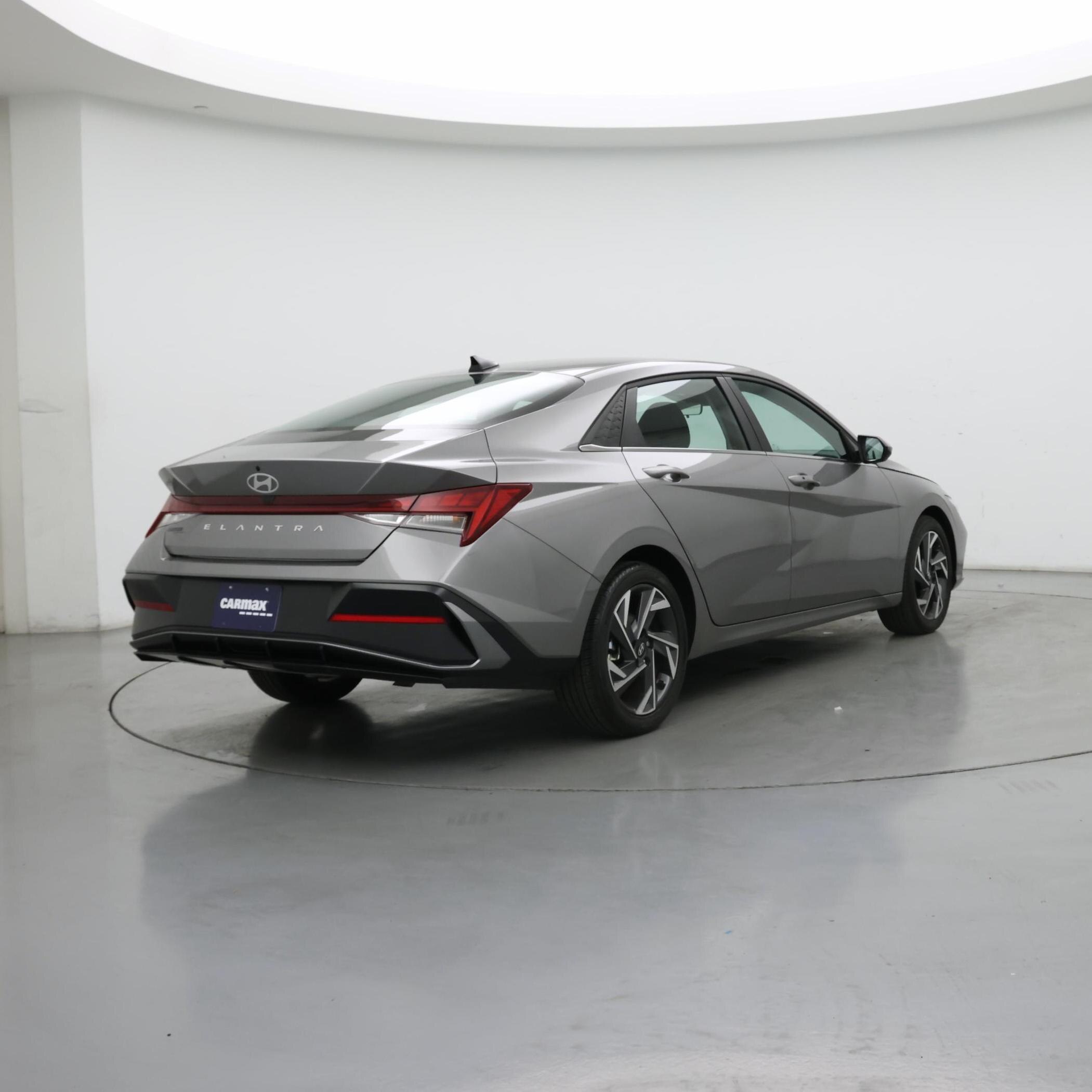 Thumbnail: 2024 Hyundai Elantra - 8