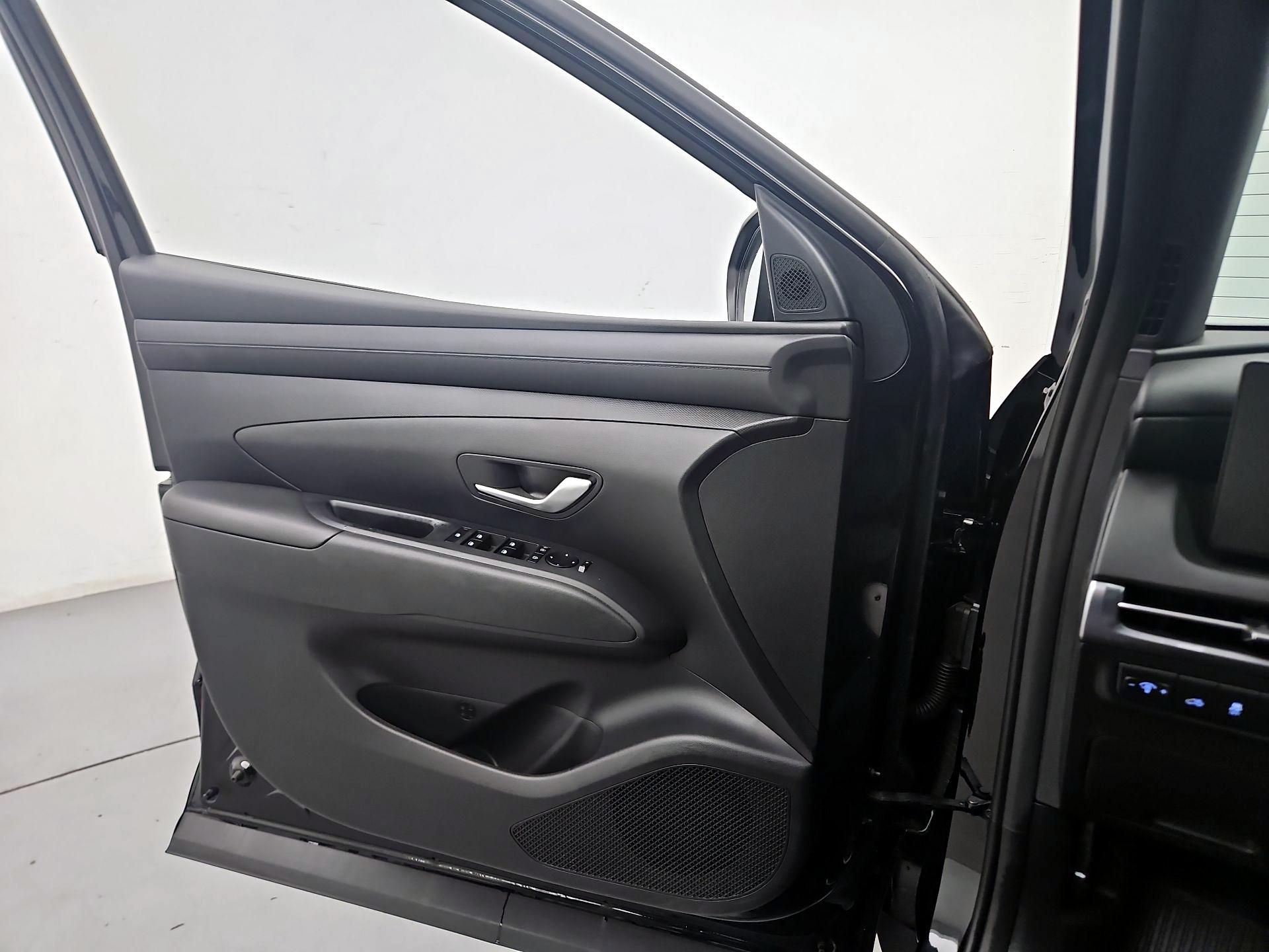 Thumbnail: 2025 Hyundai Santa Cruz - 12