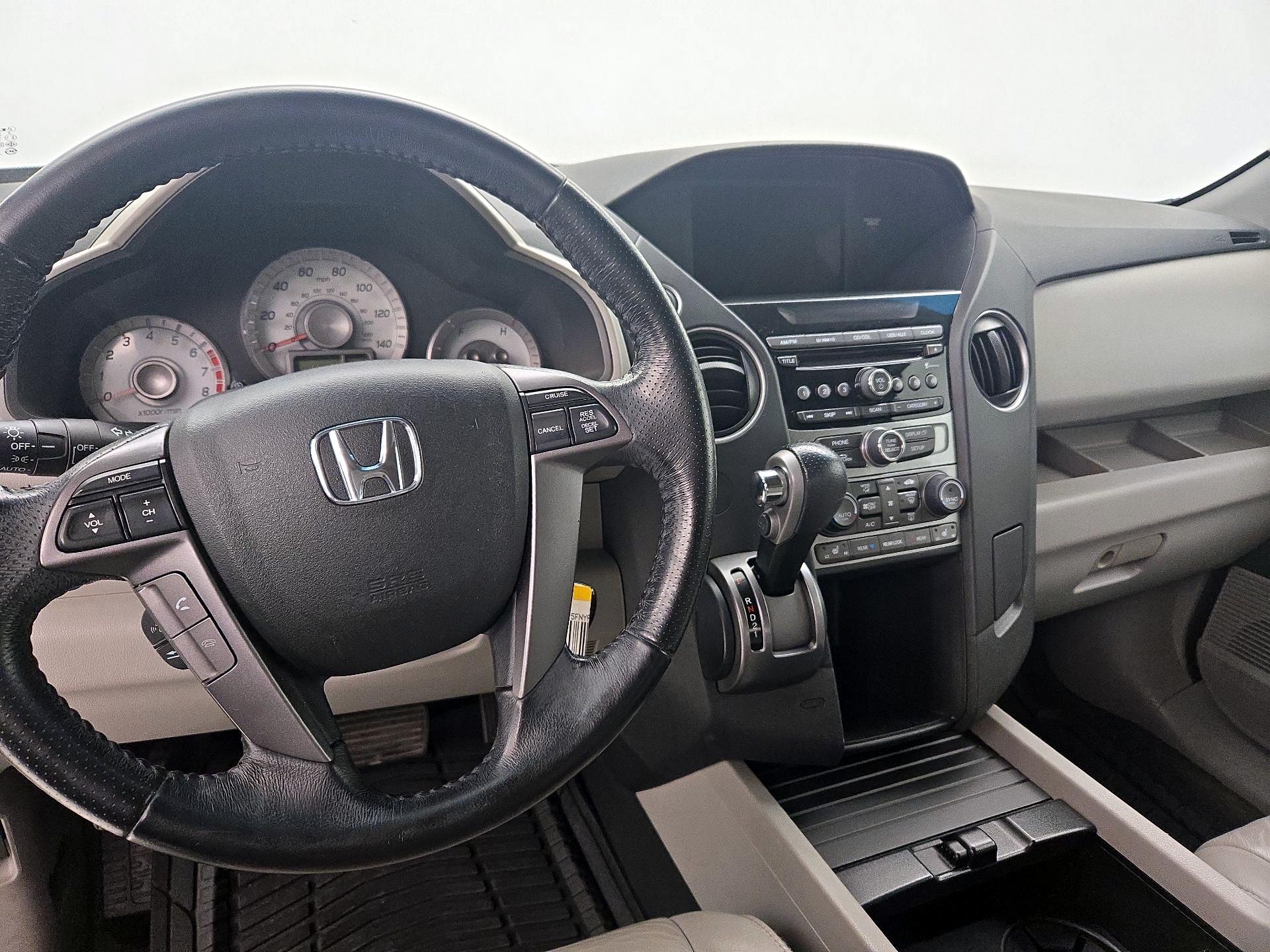 Thumbnail: 2015 Honda Pilot - 9