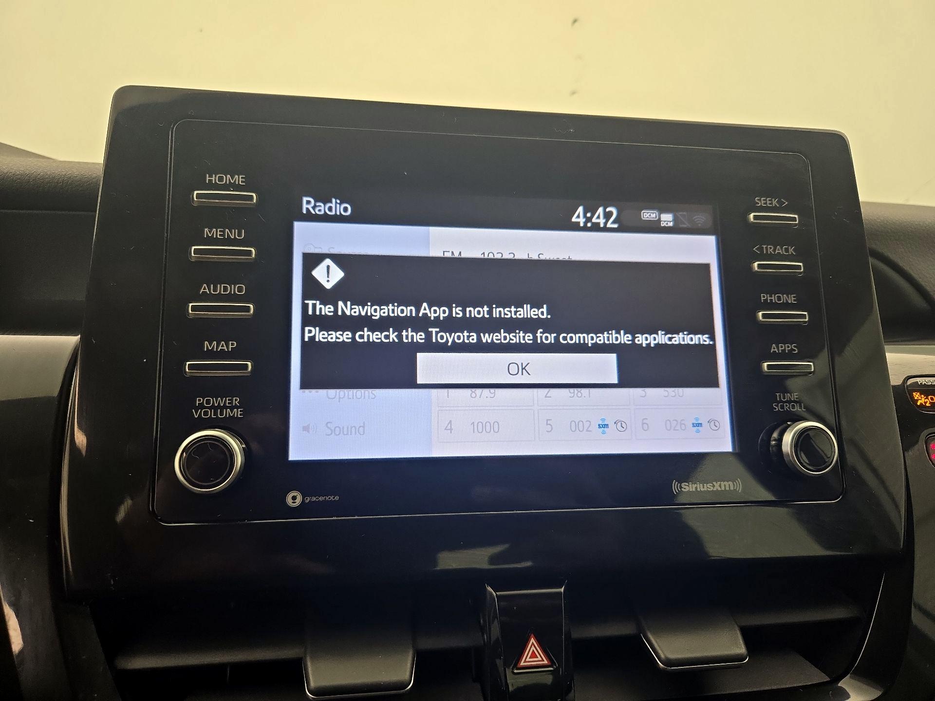 Thumbnail: 2021 Toyota Camry - 14