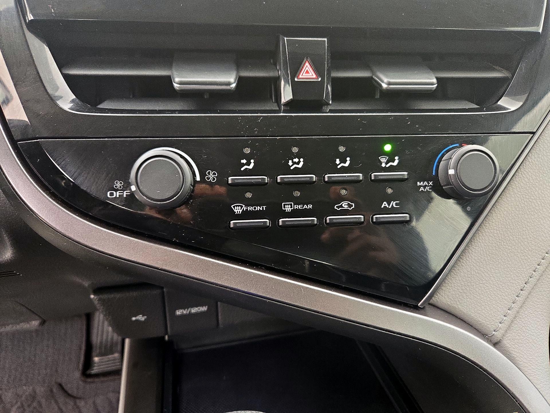 Thumbnail: 2021 Toyota Camry - 17