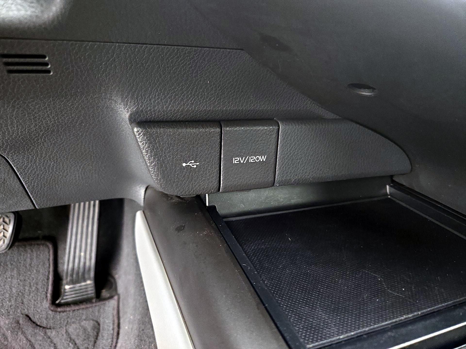 Thumbnail: 2021 Toyota Camry - 19