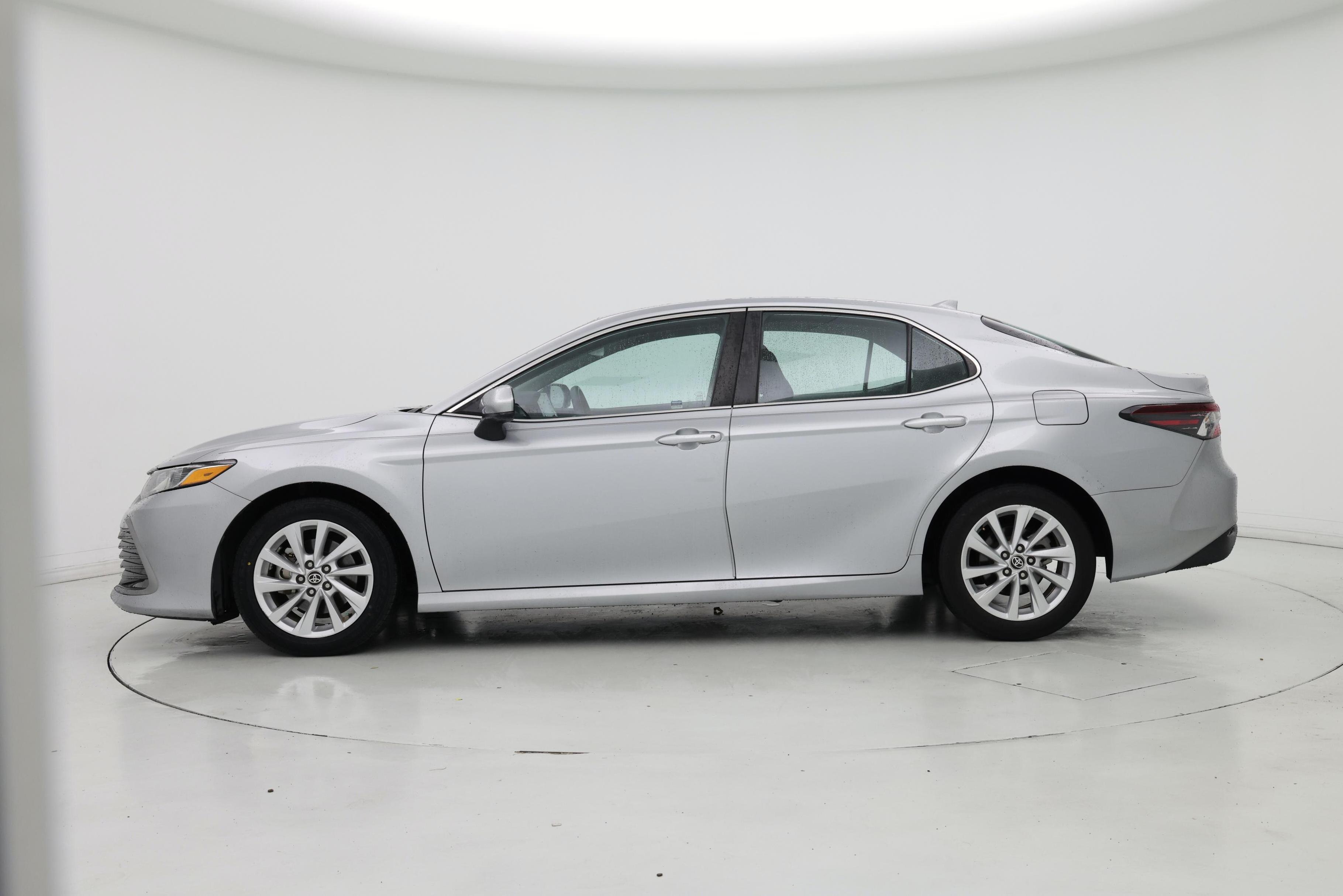 Thumbnail: 2021 Toyota Camry - 3