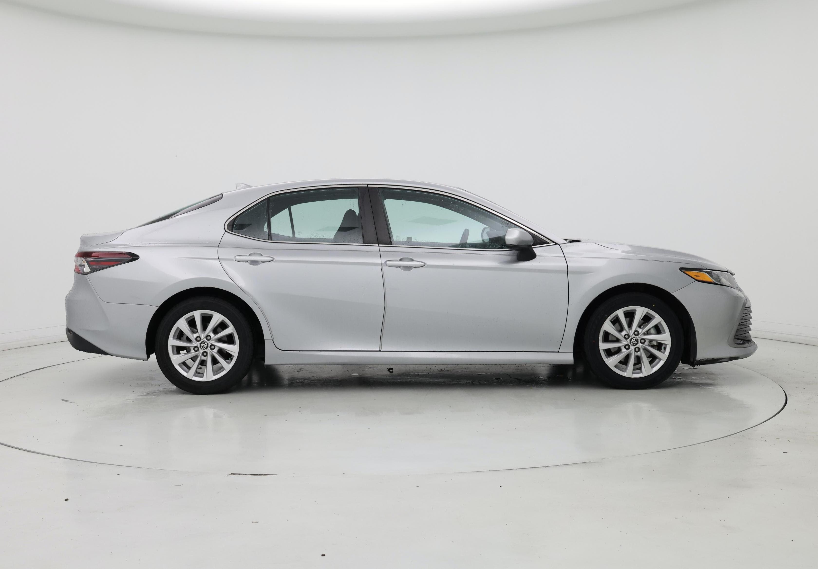 Thumbnail: 2021 Toyota Camry - 7