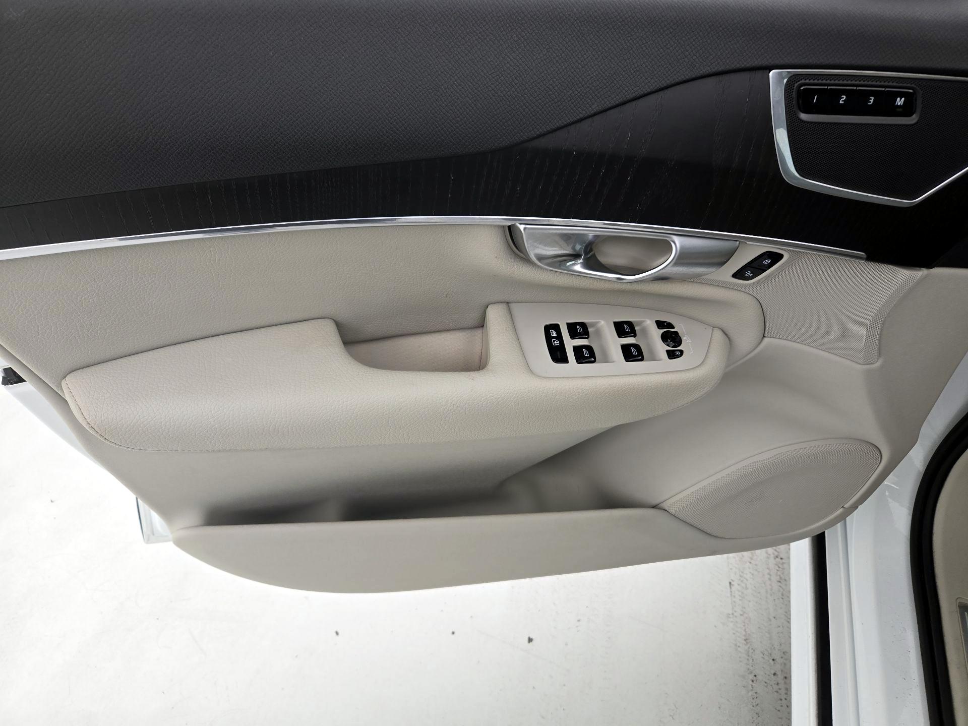 Thumbnail: 2020 Volvo XC90 - 12