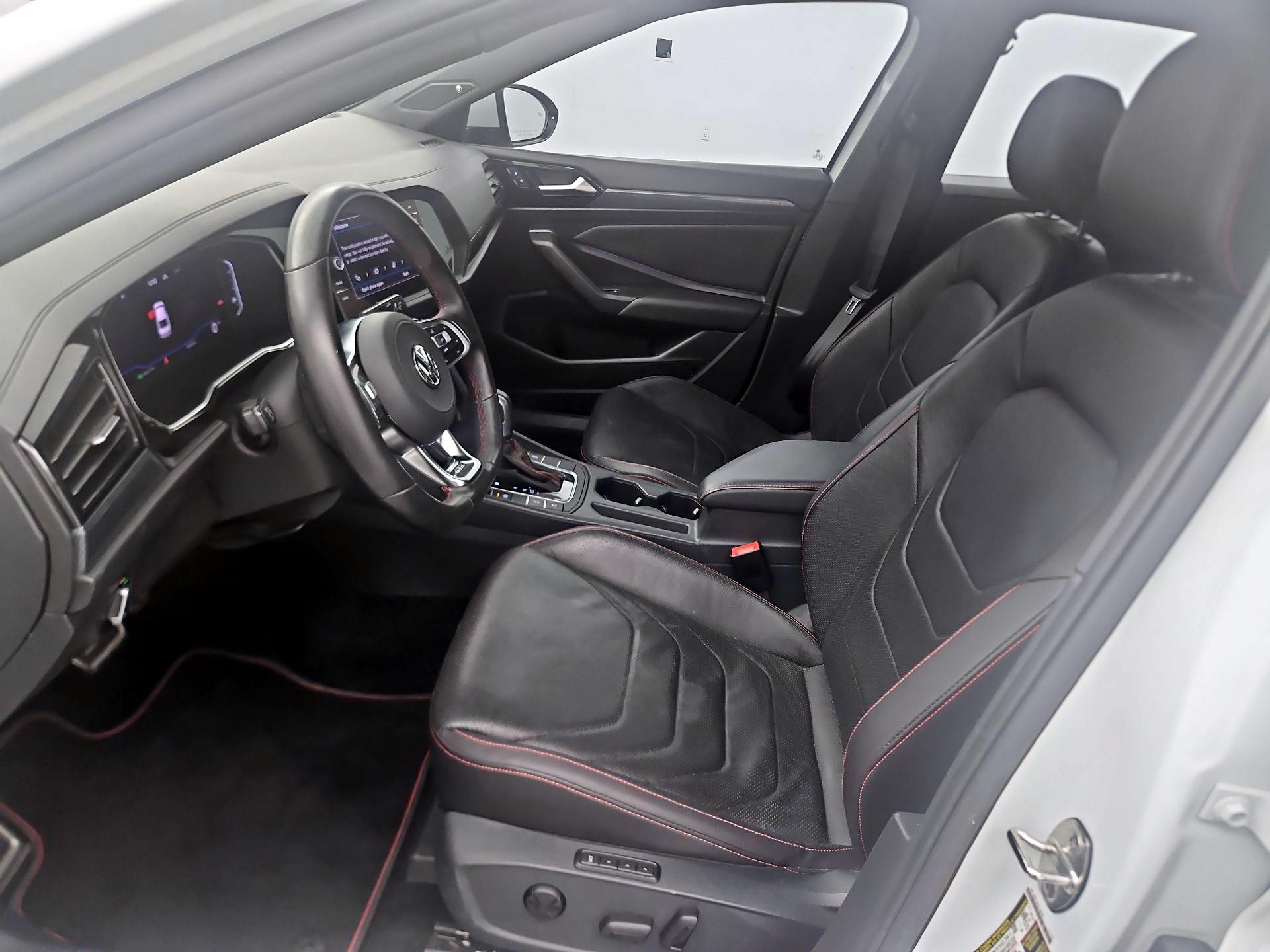 Thumbnail: 2021 Volkswagen Jetta - 11