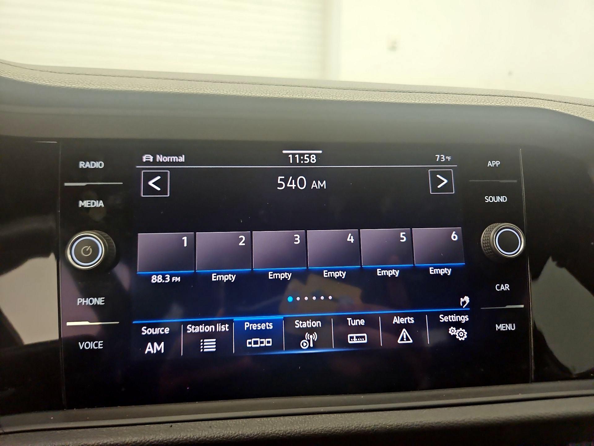 Thumbnail: 2021 Volkswagen Jetta - 15