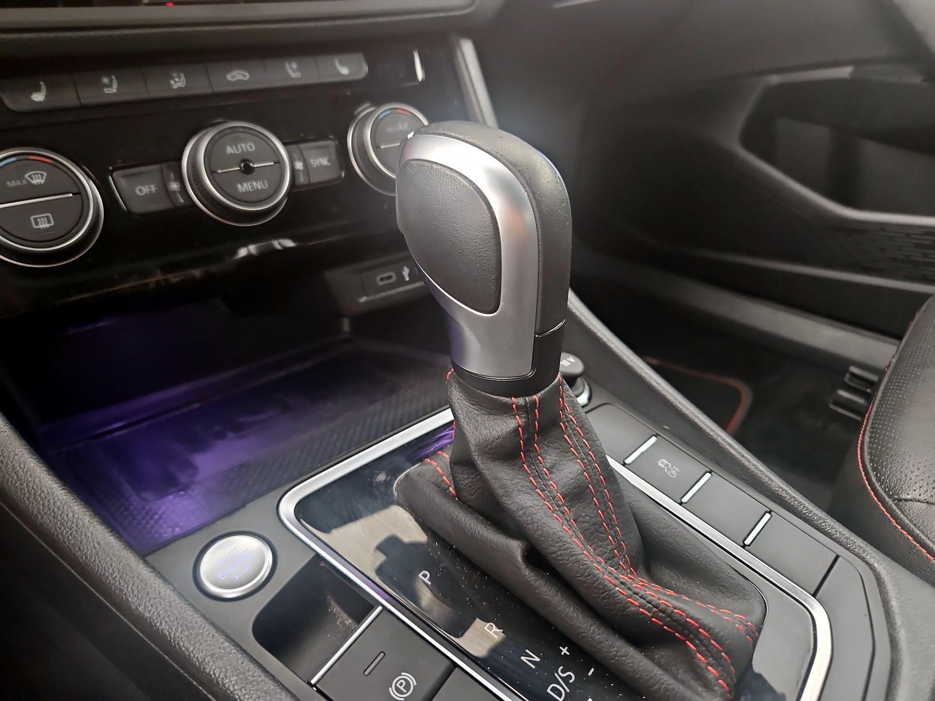 Thumbnail: 2021 Volkswagen Jetta - 17