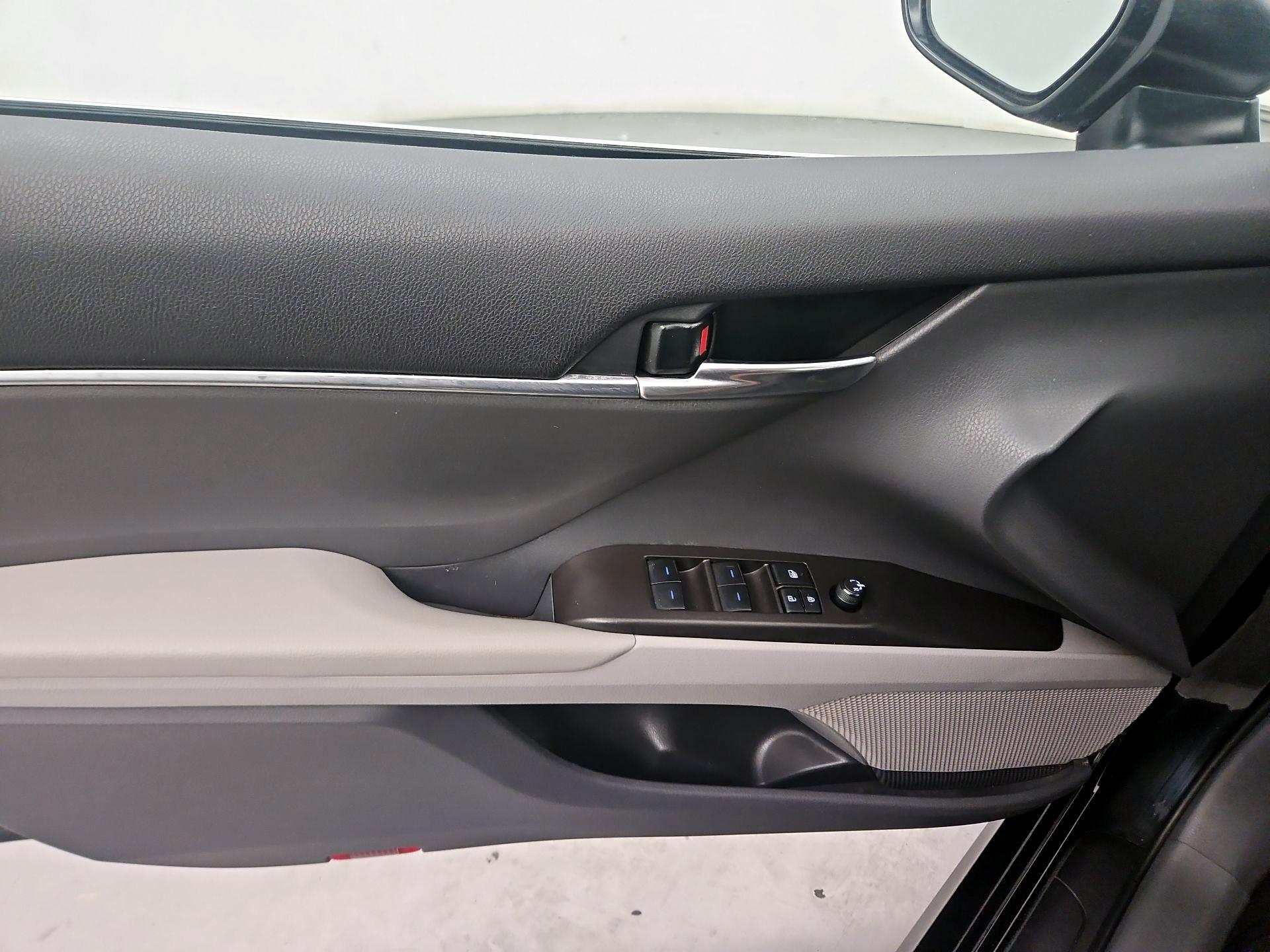 Thumbnail: 2024 Toyota Camry - 12