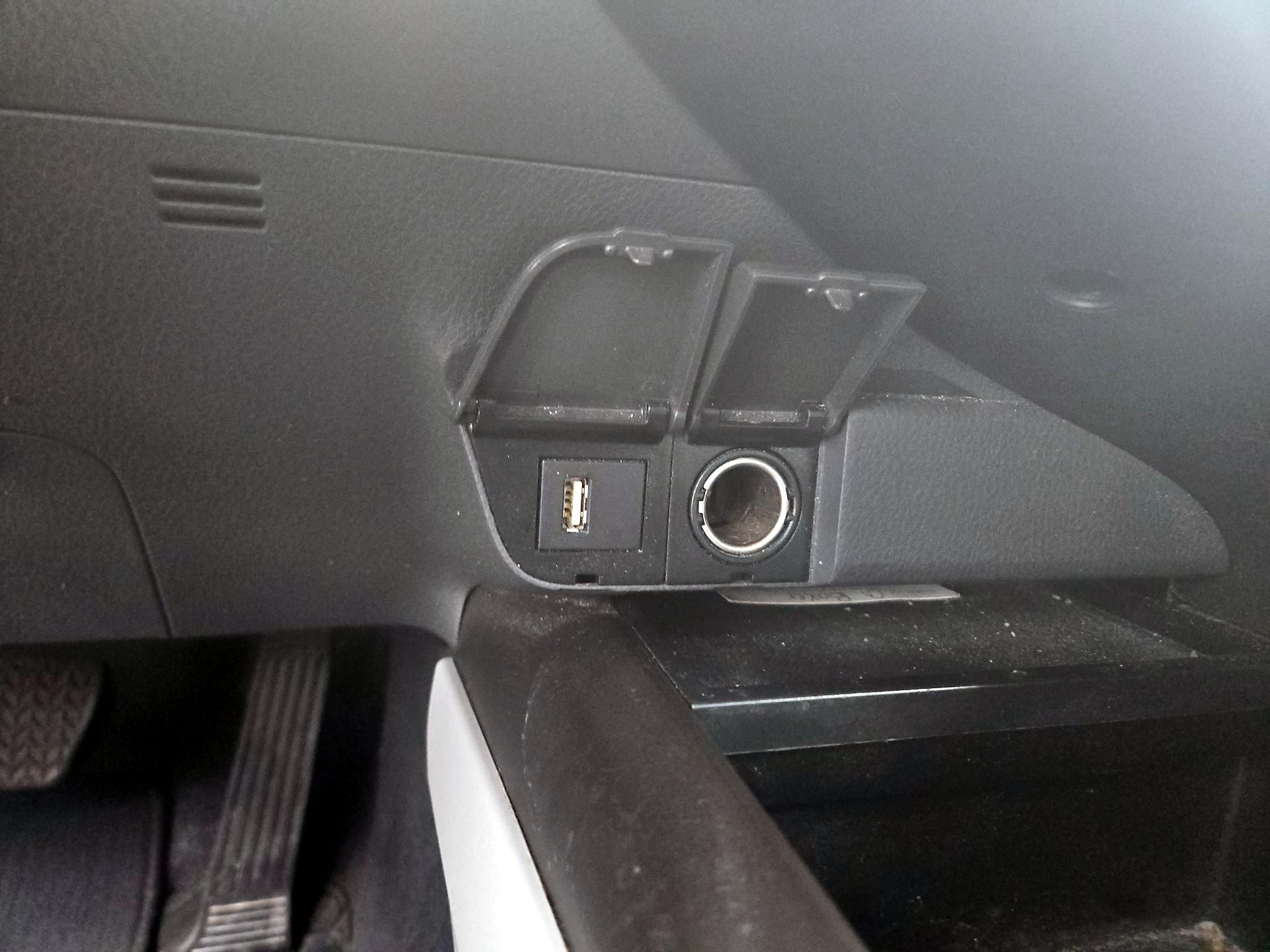 Thumbnail: 2024 Toyota Camry - 18