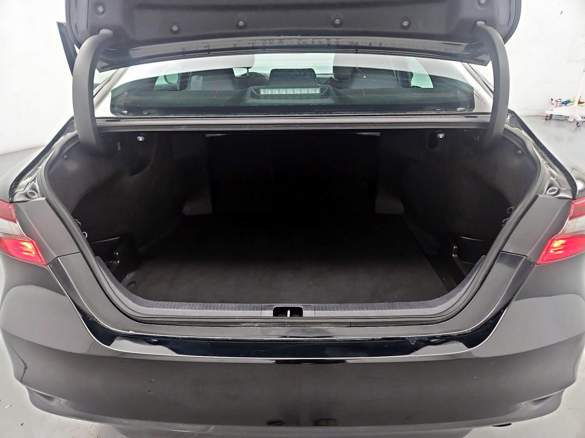 Thumbnail: 2024 Toyota Camry - 20